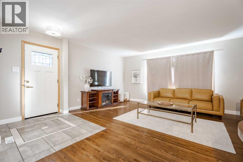 94 Brantford Crescent Nw, Calgary, Alberta  T2L 1N8 - Photo 16 - A2288265