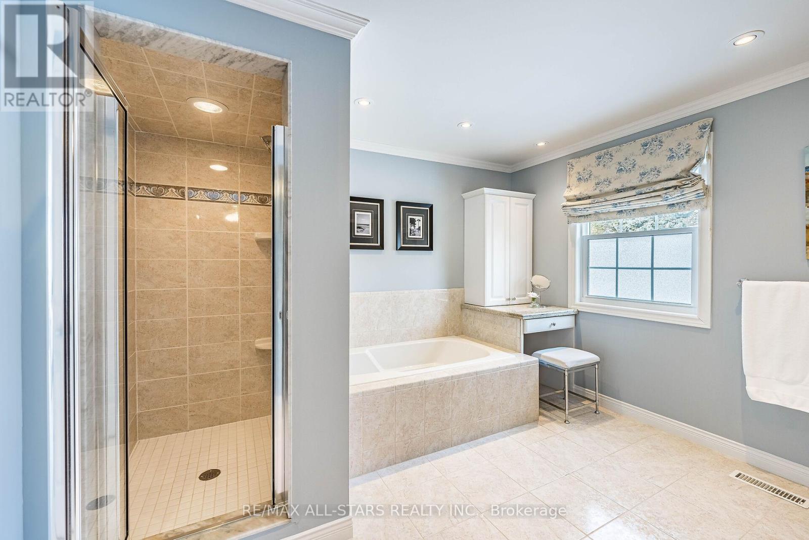 24 Ferndell Circle, Markham, Ontario  L3R 3Y8 - Photo 30 - N12820528