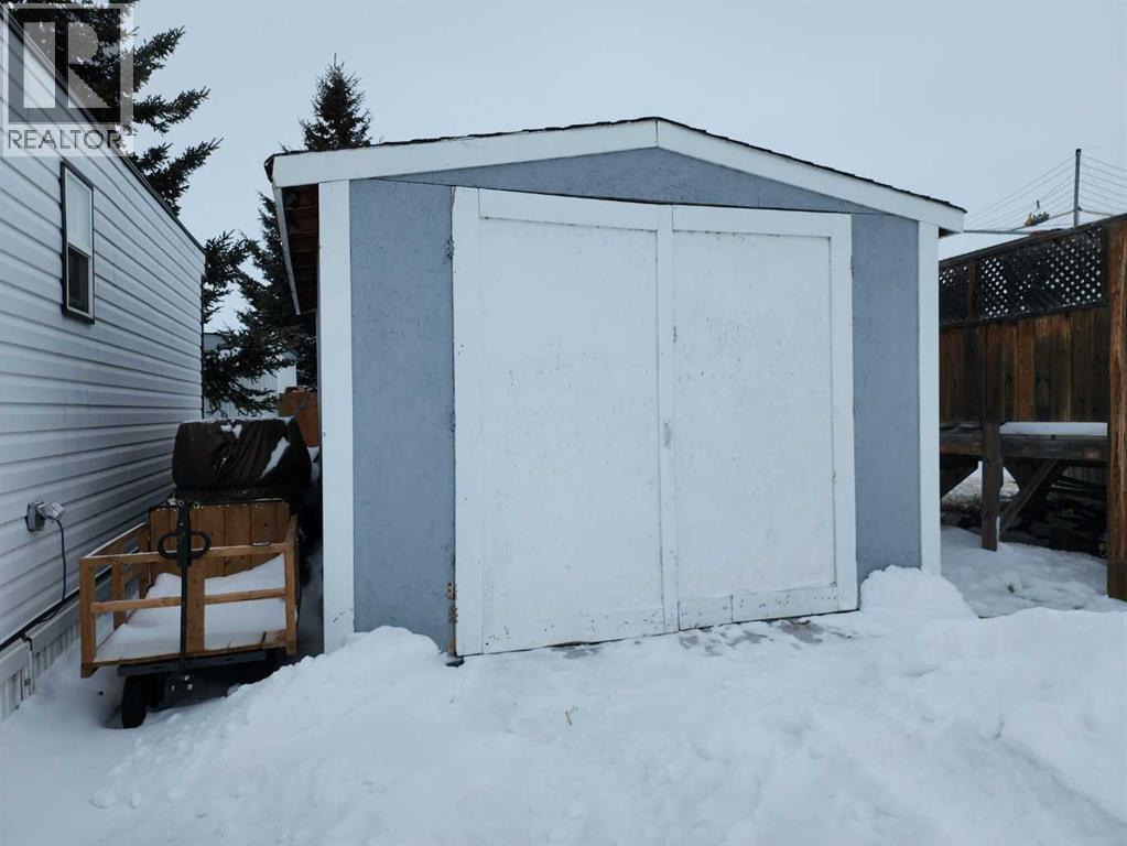 2 East Loop, Joffre, Alberta  T4L 2N2 - Photo 8 - A2289003