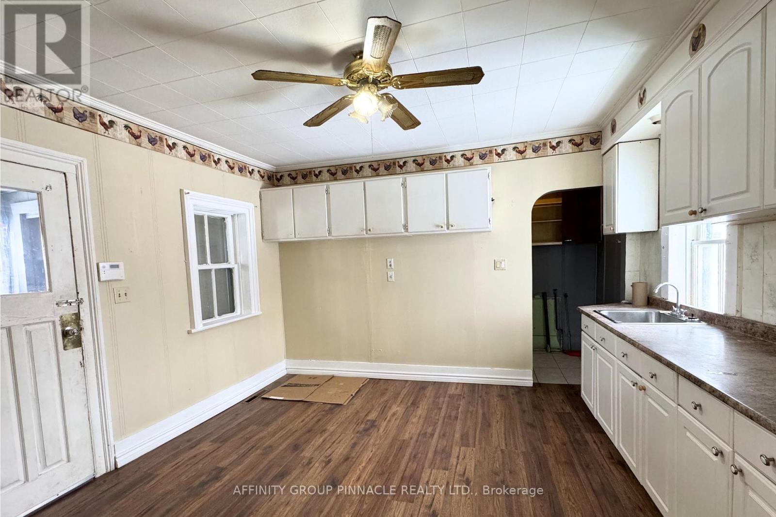 118 Lindsay Street S, Kawartha Lakes, Ontario  K9V 2M7 - Photo 15 - X12824888