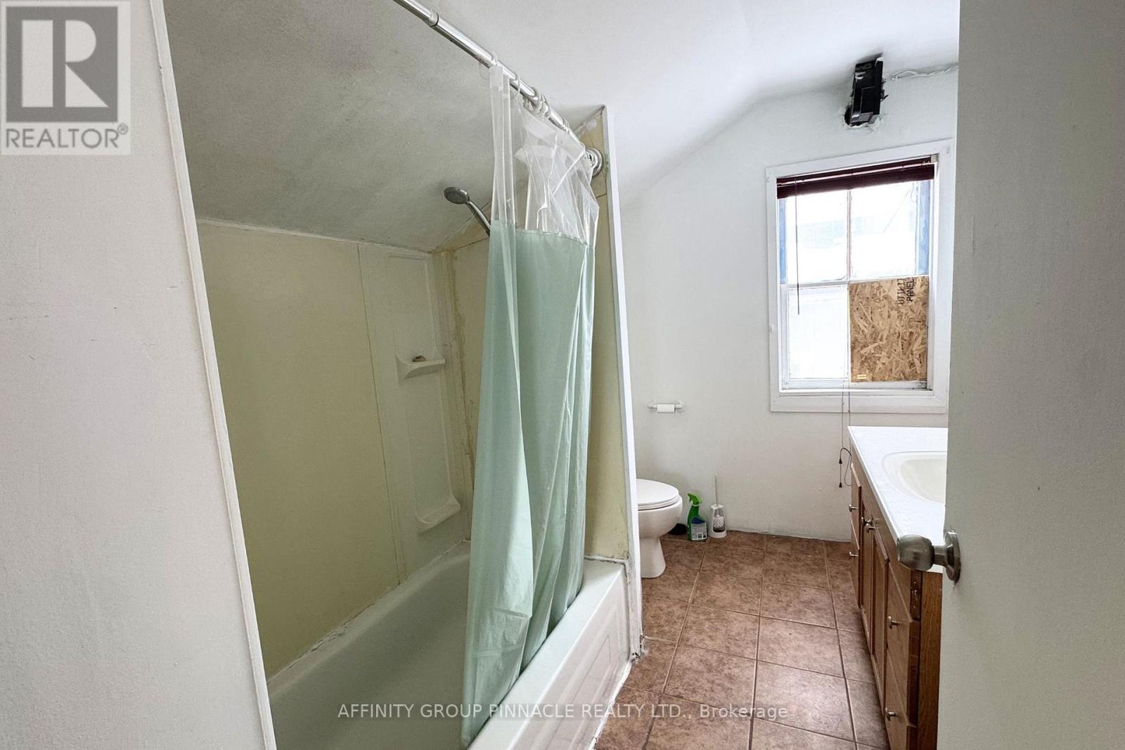 118 Lindsay Street S, Kawartha Lakes, Ontario  K9V 2M7 - Photo 20 - X12824888