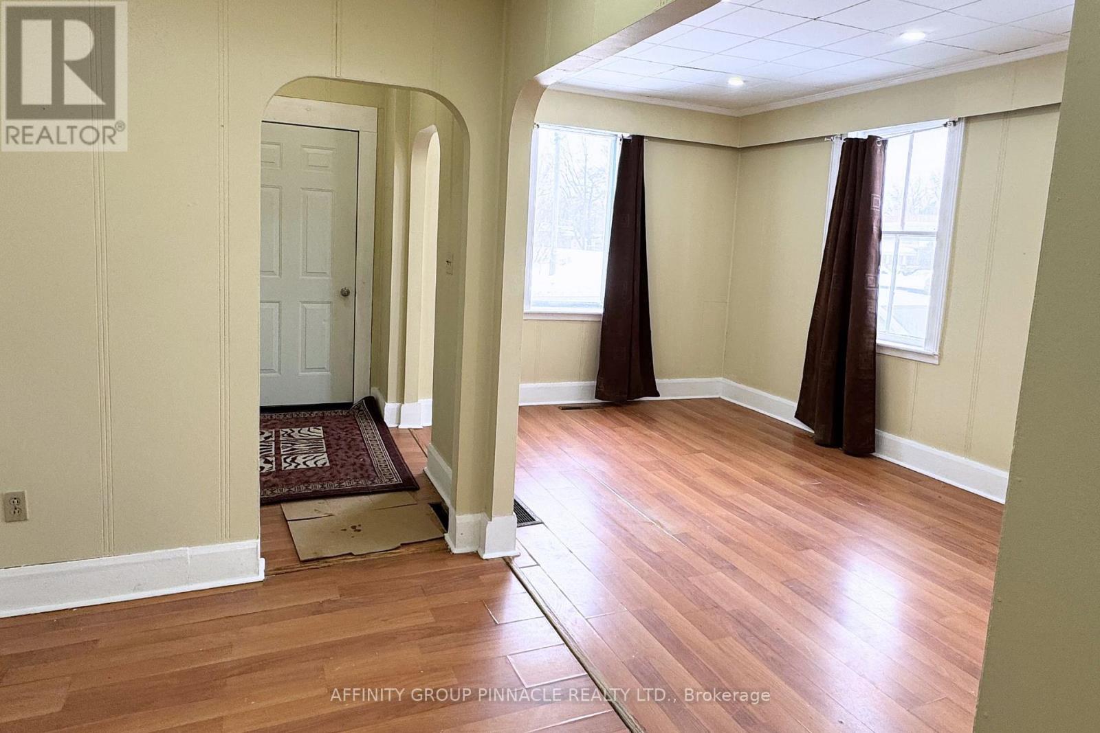 118 Lindsay Street S, Kawartha Lakes, Ontario  K9V 2M7 - Photo 8 - X12824888