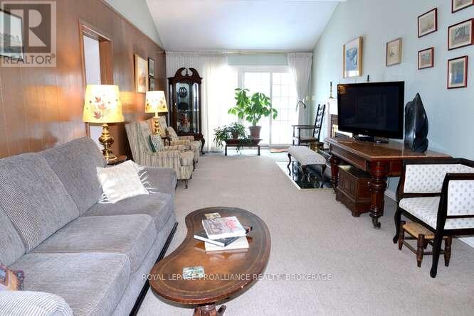 5 Helena Place, Kingston, Ontario  K7L 4V1 - Photo 16 - X12824880