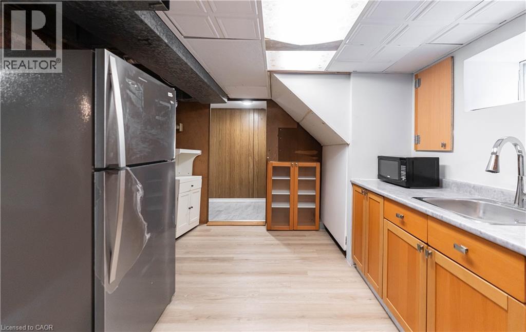 337 East 33rd Street Unit# Basement, Hamilton, Ontario  L8V 3T9 - Photo 3 - 40808099