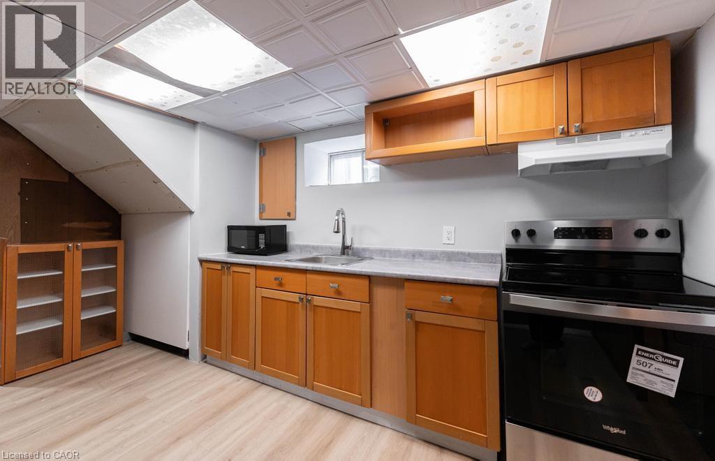 337 East 33rd Street Unit# Basement, Hamilton, Ontario  L8V 3T9 - Photo 4 - 40808099