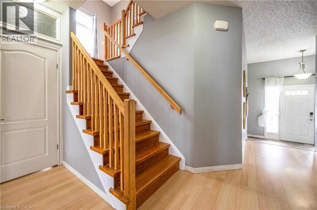 733 Shediac Crescent, Waterloo, Ontario  N2K 4M3 - Photo 9 - 40807851