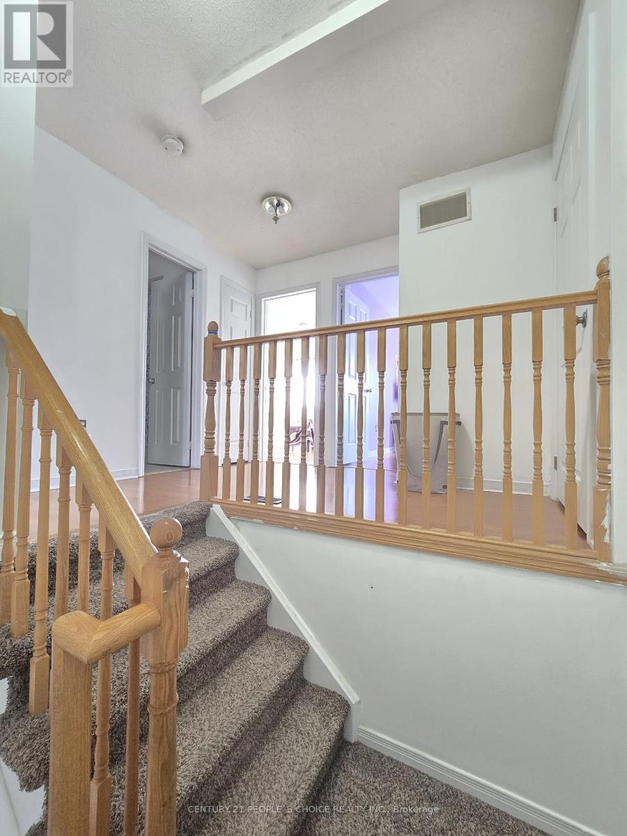 111 Gollins Drive E, Milton, Ontario  L9T 6J9 - Photo 14 - W12820808