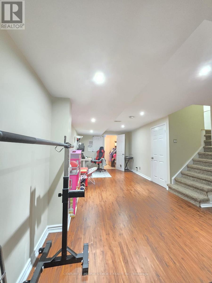 111 Gollins Drive E, Milton, Ontario  L9T 6J9 - Photo 29 - W12820808