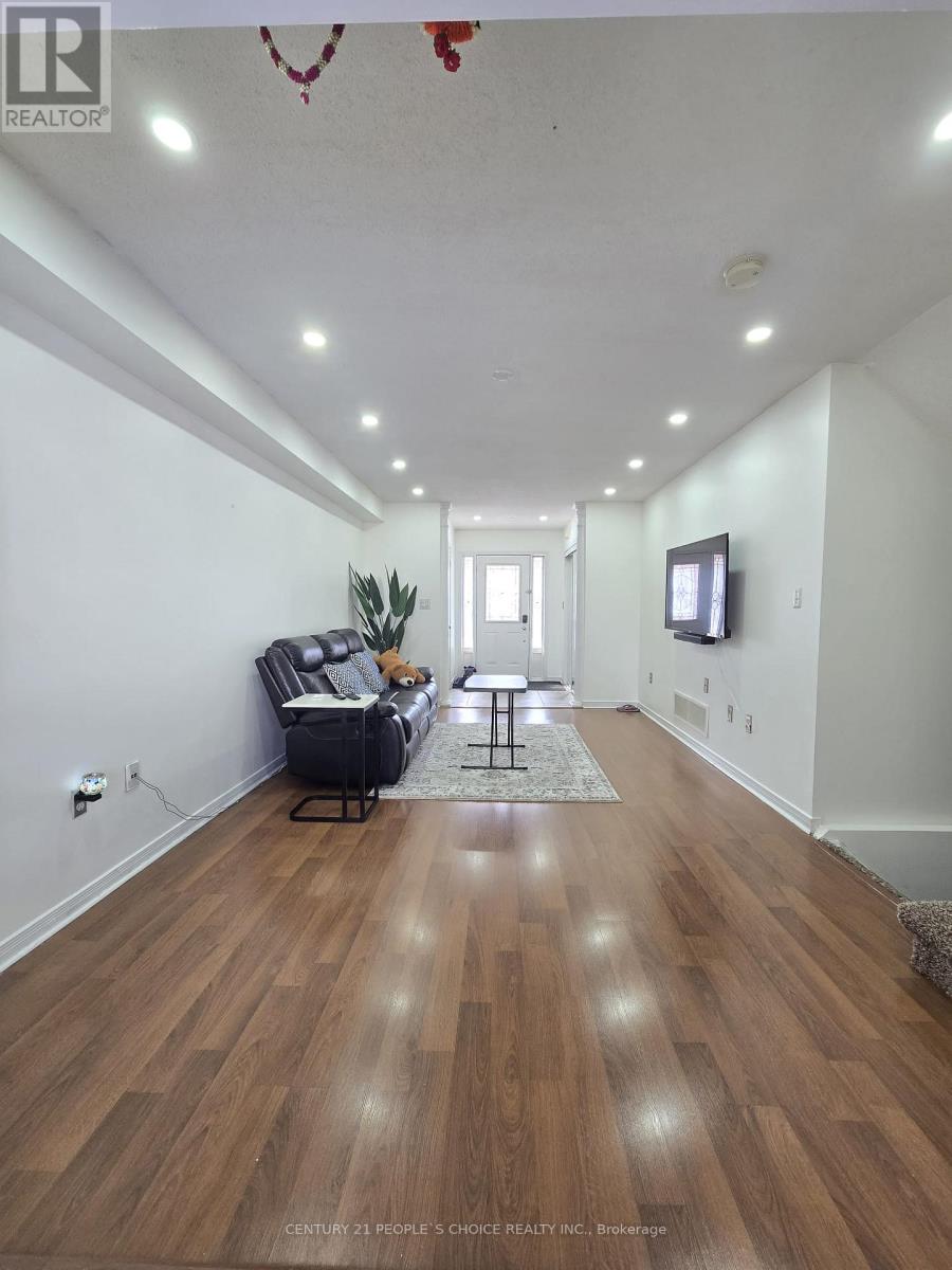 111 Gollins Drive E, Milton, Ontario  L9T 6J9 - Photo 6 - W12820808