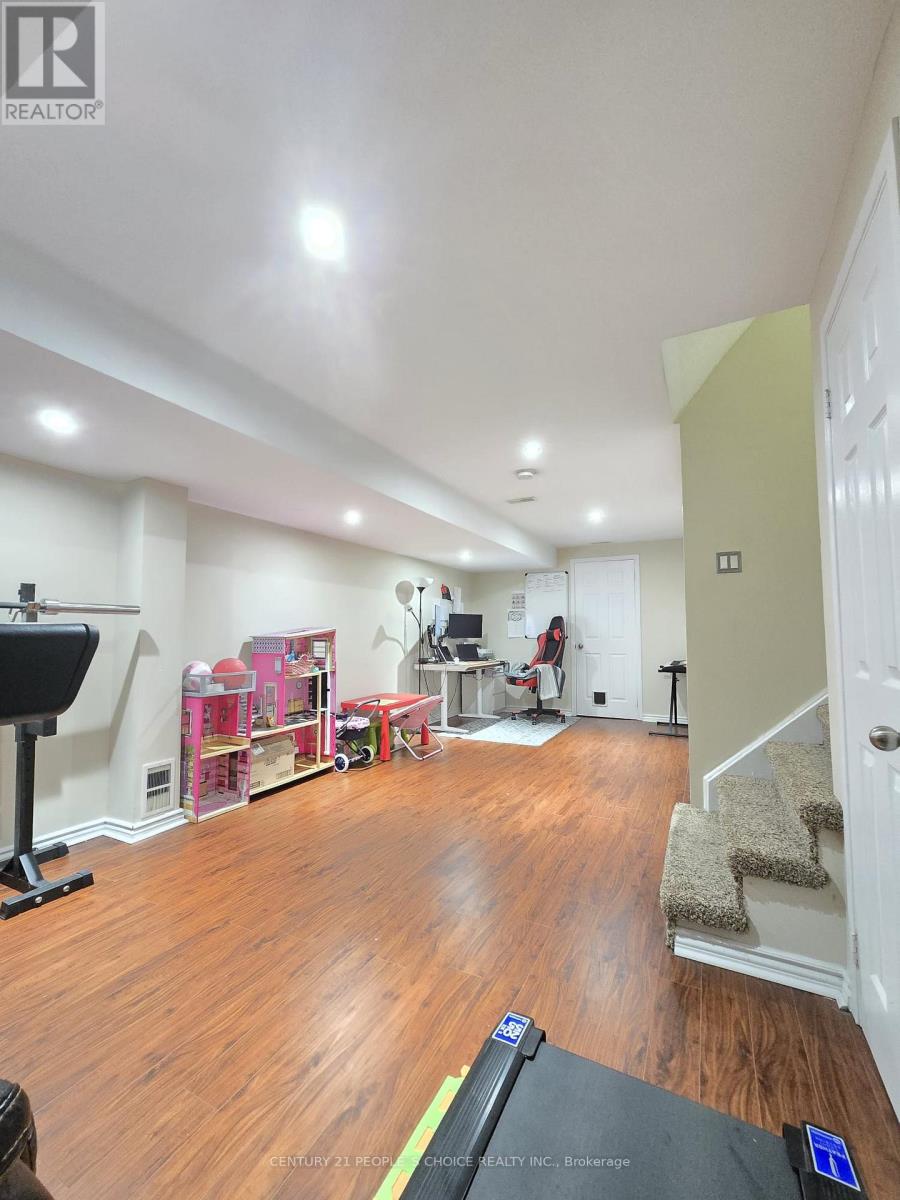 111 Gollins Drive E, Milton, Ontario  L9T 6J9 - Photo 30 - W12820808