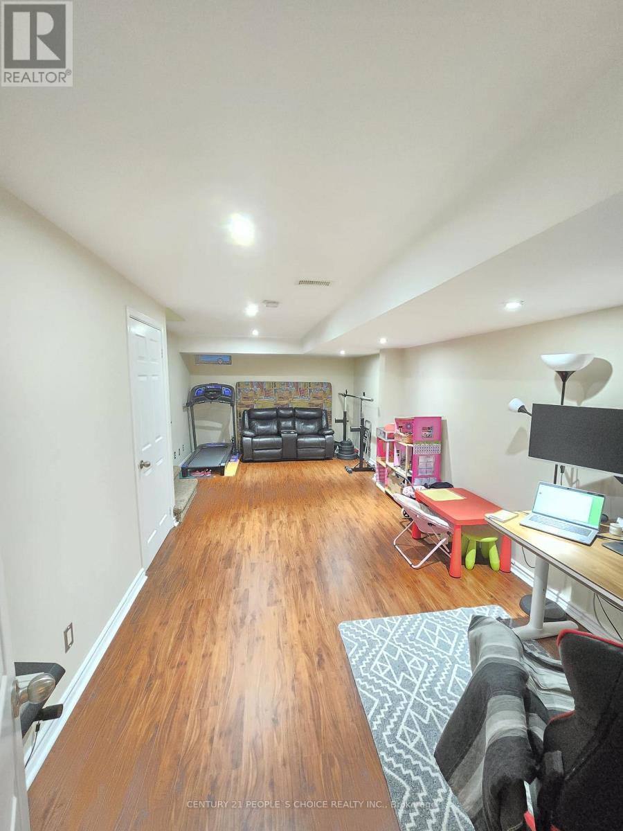 111 Gollins Drive E, Milton, Ontario  L9T 6J9 - Photo 31 - W12820808