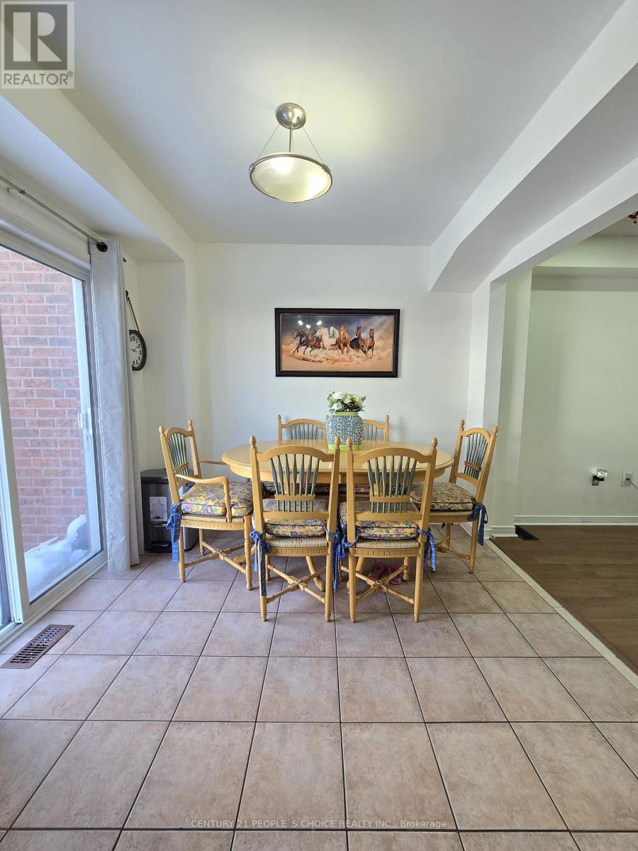 111 Gollins Drive E, Milton, Ontario  L9T 6J9 - Photo 9 - W12820808