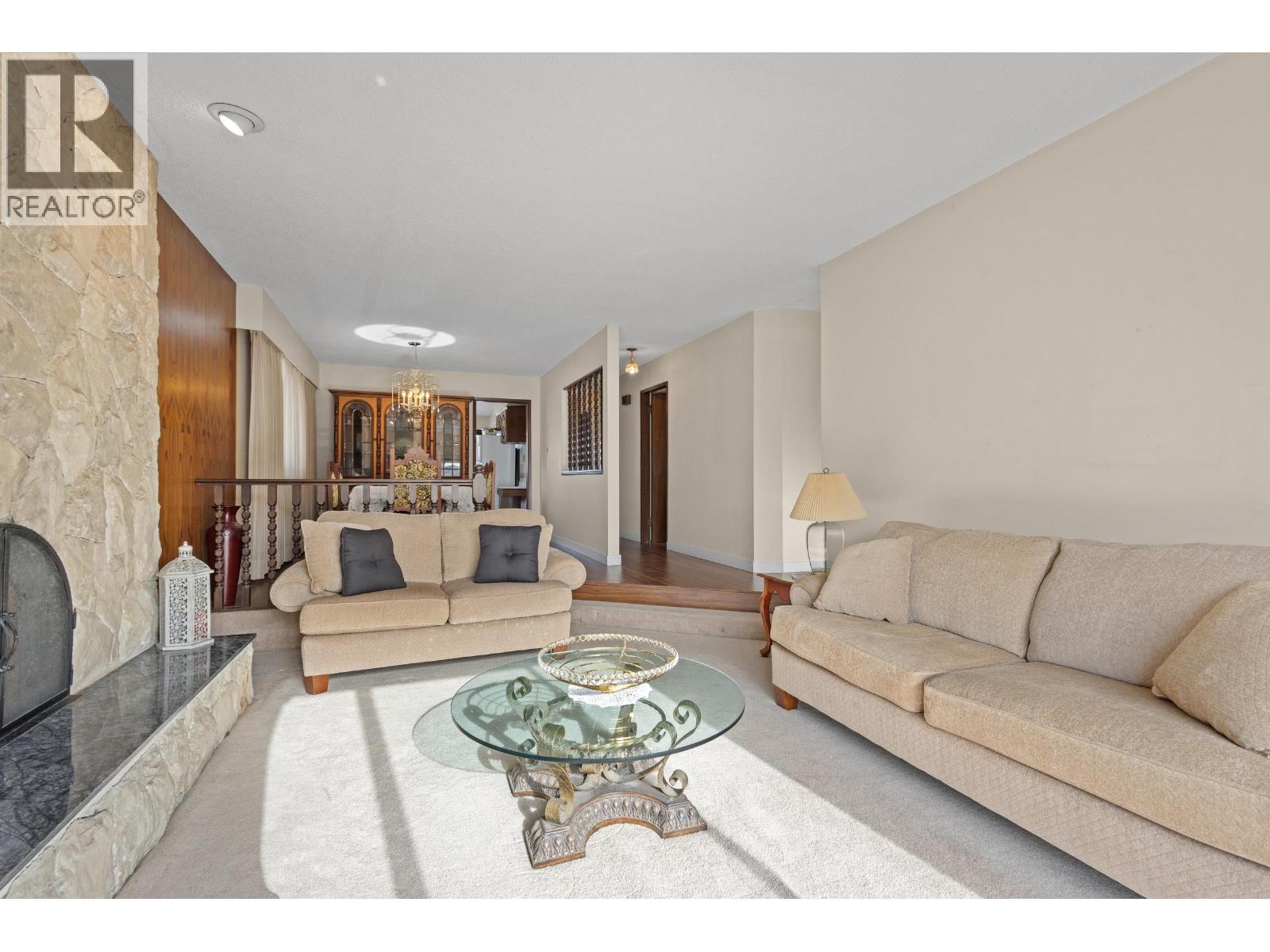 2225 E 35th Avenue, Vancouver, British Columbia  V5P 1C1 - Photo 6 - R3094000