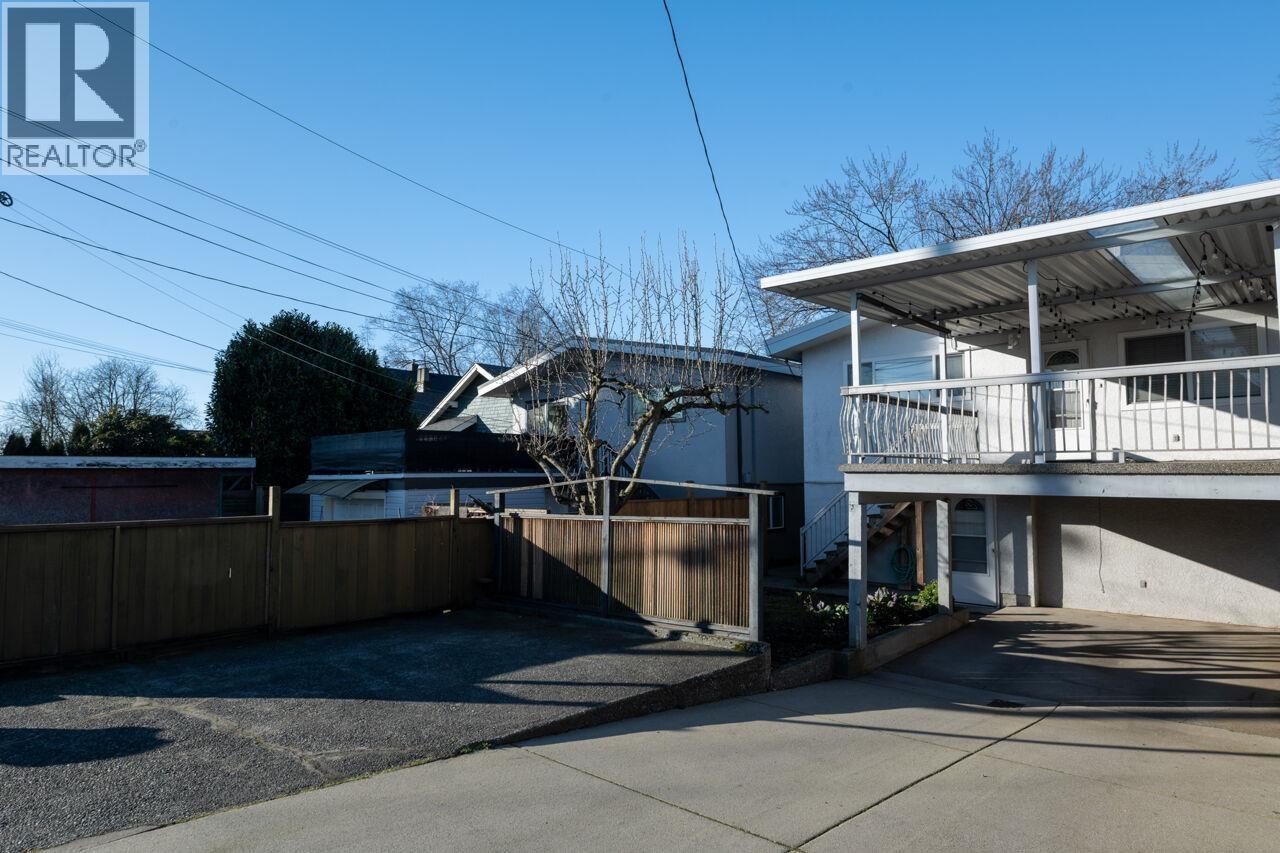 2654 Oxford Street, Vancouver, British Columbia  V5K 1N3 - Photo 35 - R3094030