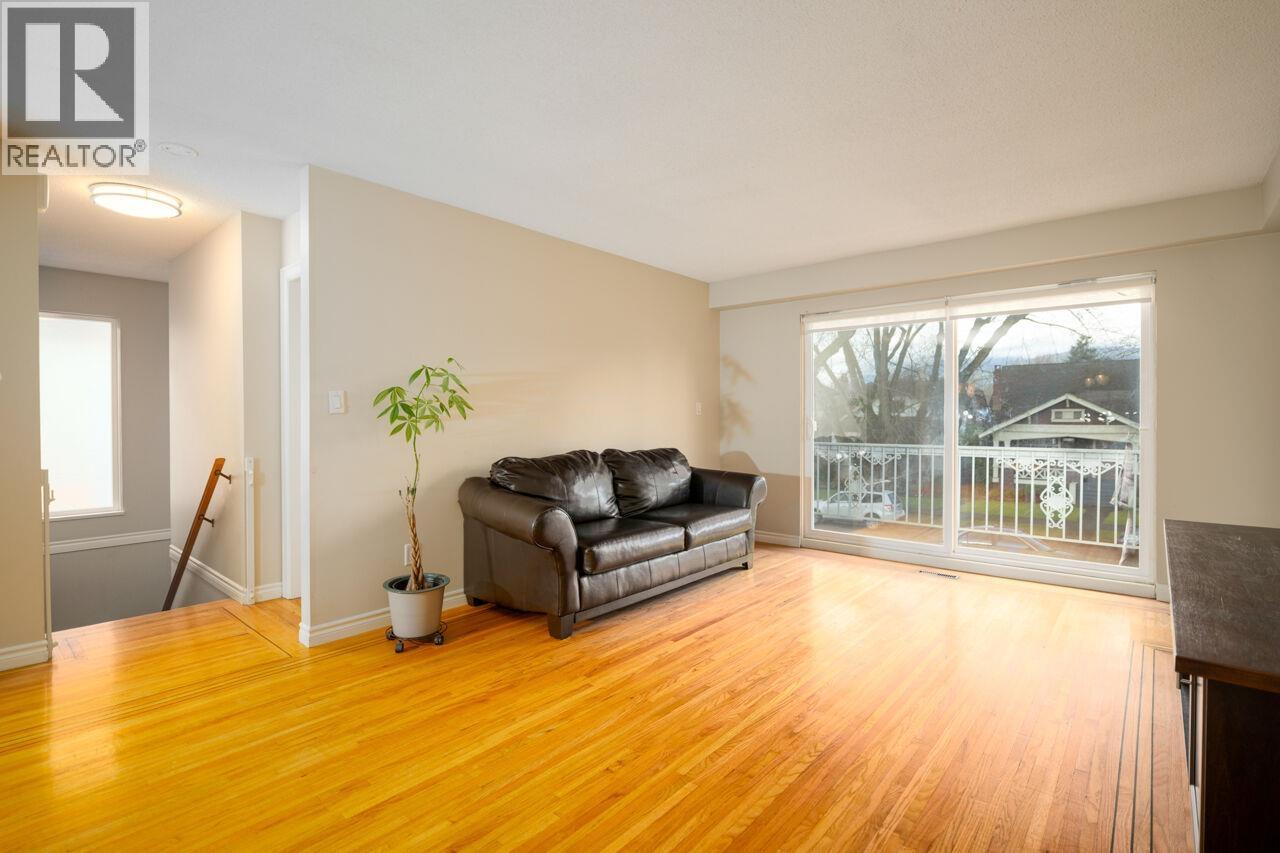 2654 Oxford Street, Vancouver, British Columbia  V5K 1N3 - Photo 5 - R3094030