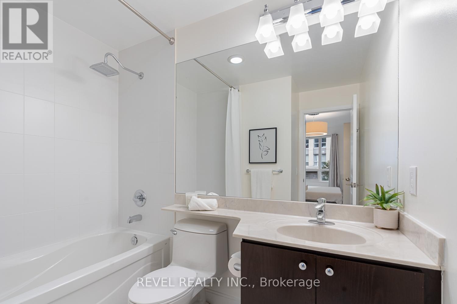 303 - 1 Scott Street, Toronto, Ontario  M5E 1A1 - Photo 17 - C12824884