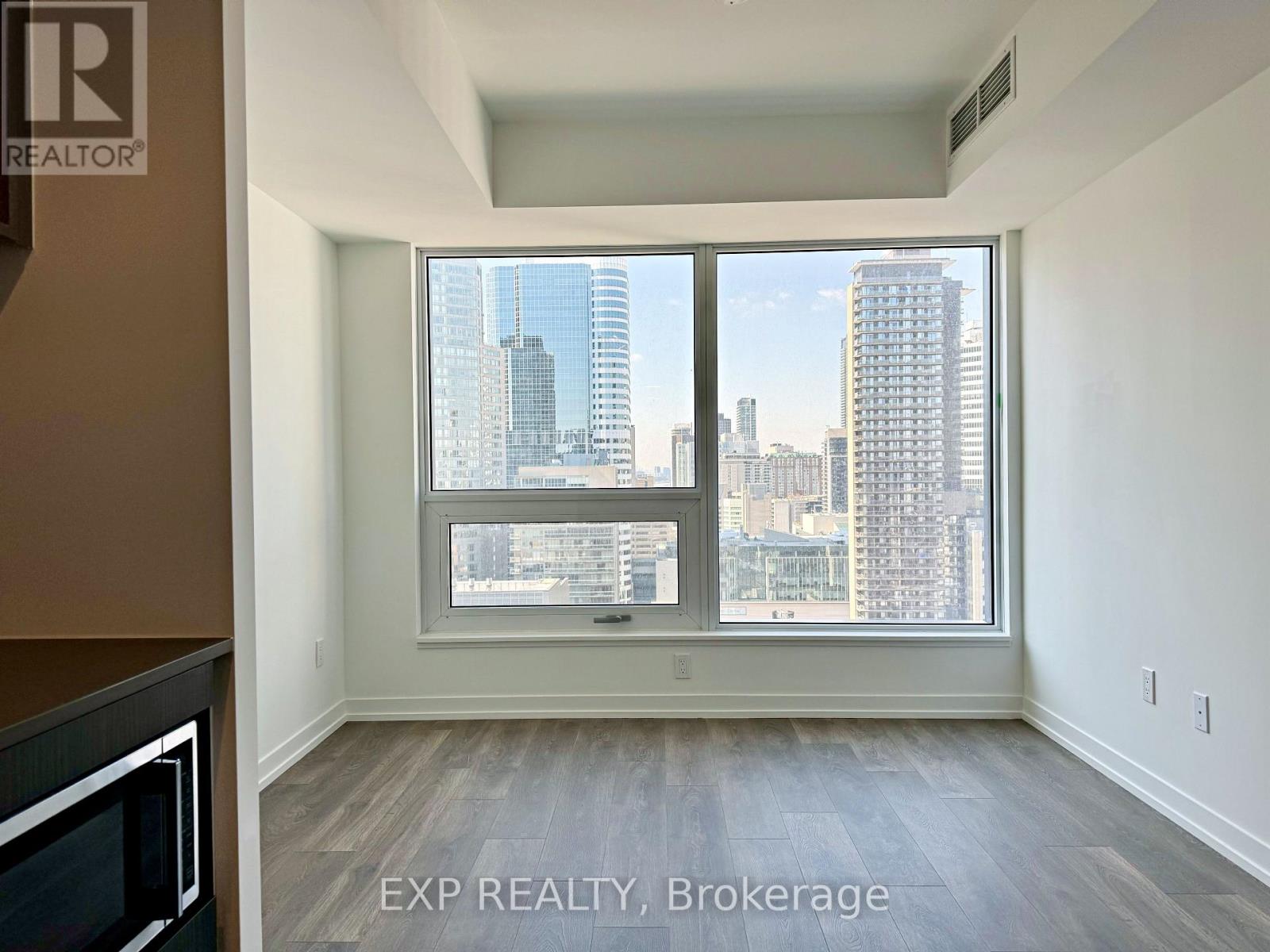 2610 - 82 Dalhousie Street, Toronto, Ontario  M5B 0C5 - Photo 2 - C12824926