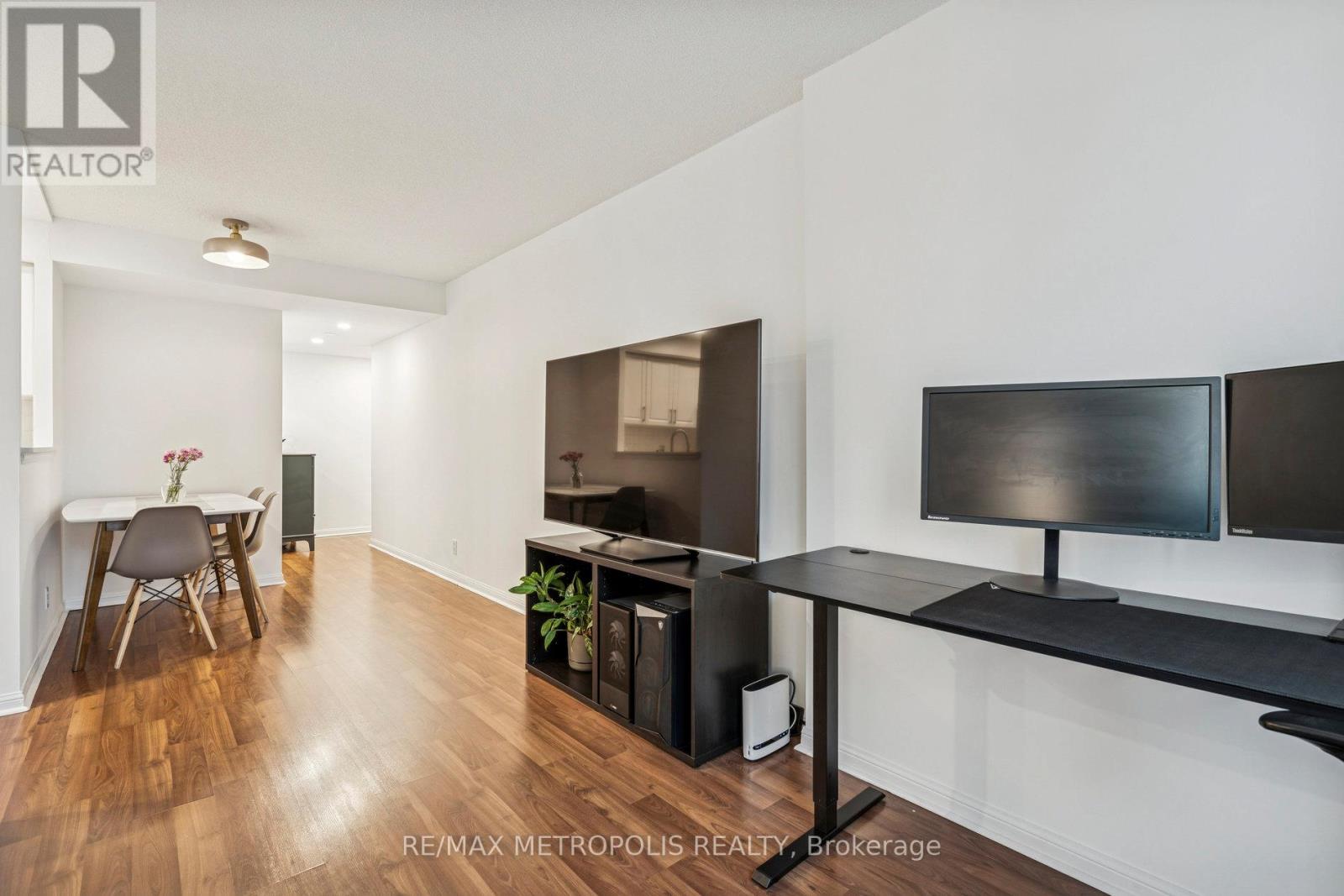 1911 - 8 Lee Centre Drive, Toronto, Ontario  M1H 3H8 - Photo 11 - E12824930