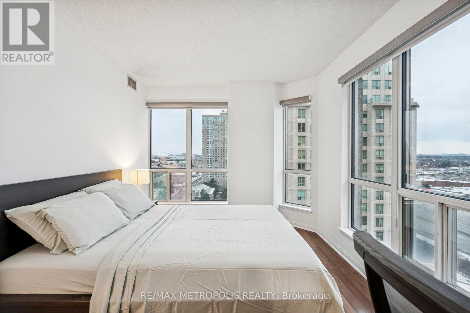 1911 - 8 Lee Centre Drive, Toronto, Ontario  M1H 3H8 - Photo 23 - E12824930