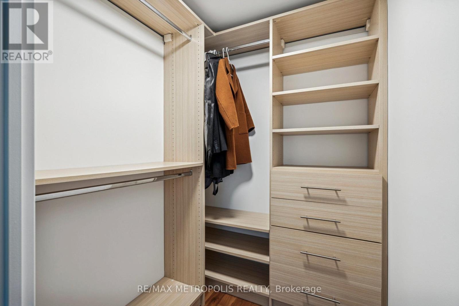 1911 - 8 Lee Centre Drive, Toronto, Ontario  M1H 3H8 - Photo 25 - E12824930