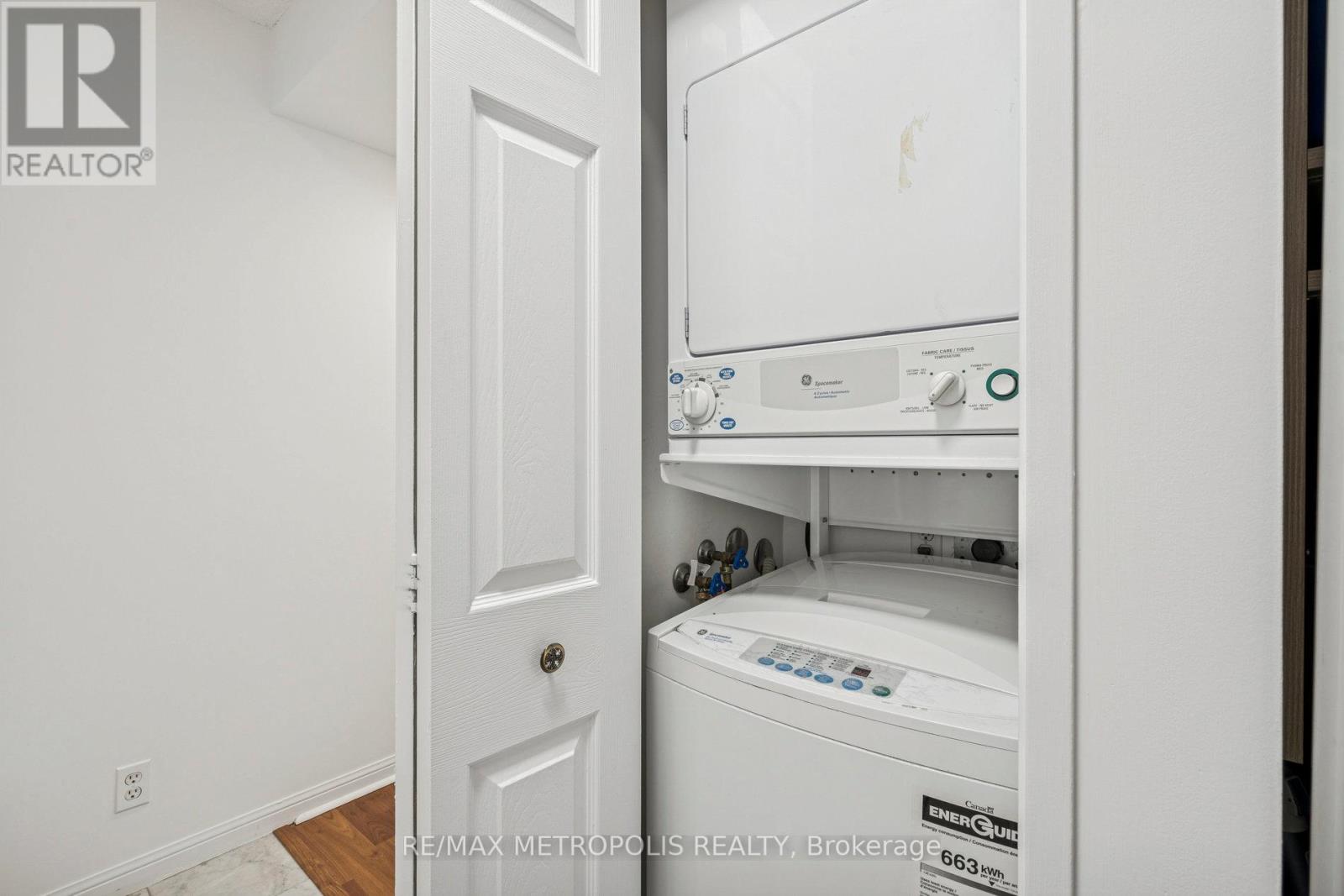 1911 - 8 Lee Centre Drive, Toronto, Ontario  M1H 3H8 - Photo 29 - E12824930