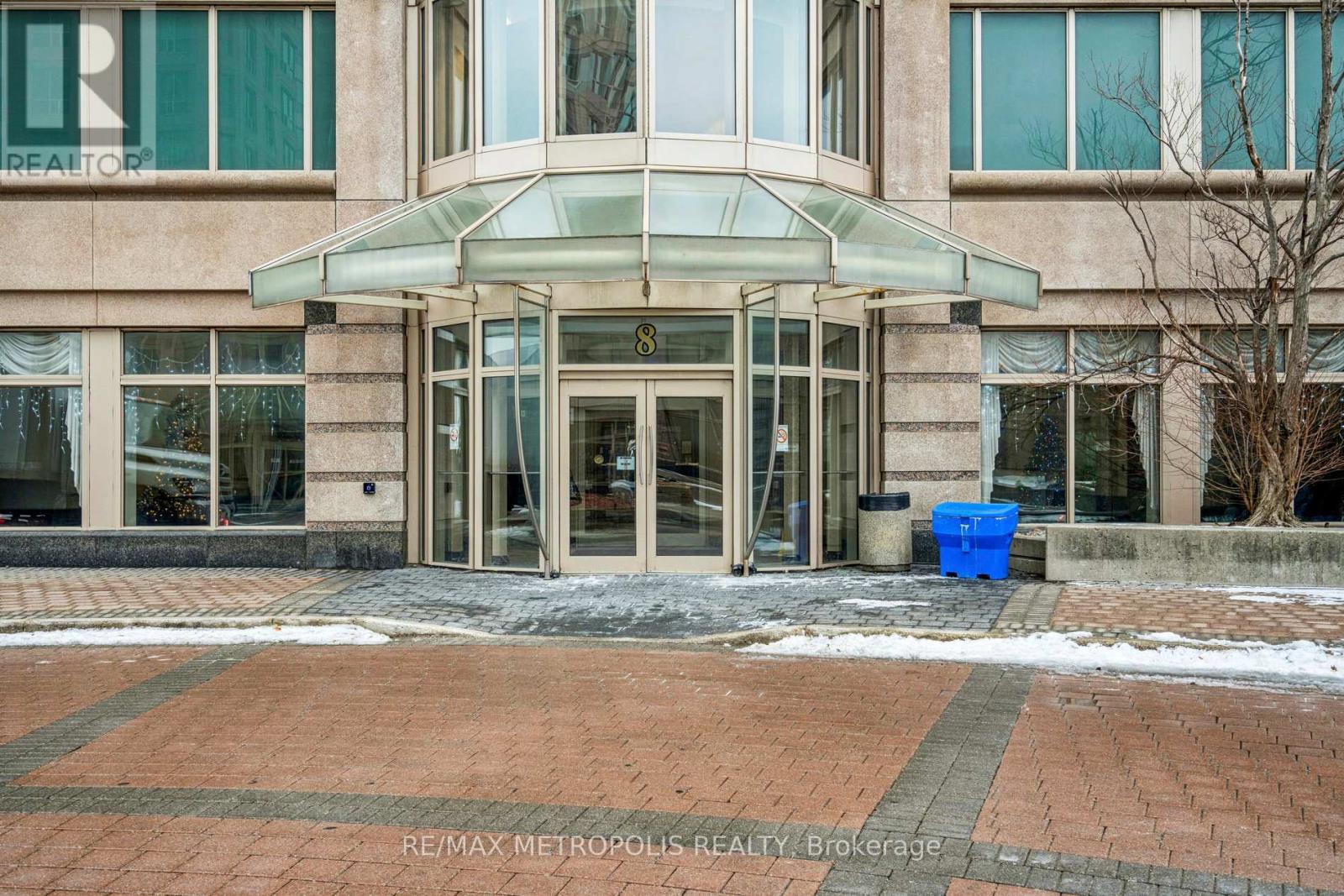 1911 - 8 Lee Centre Drive, Toronto, Ontario  M1H 3H8 - Photo 4 - E12824930