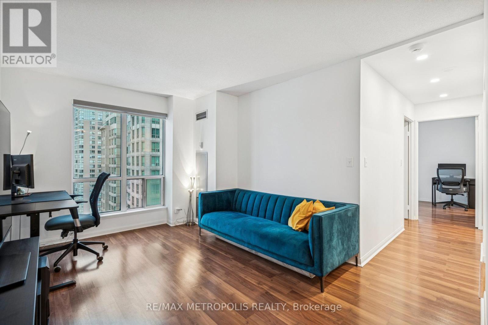 1911 - 8 Lee Centre Drive, Toronto, Ontario  M1H 3H8 - Photo 8 - E12824930