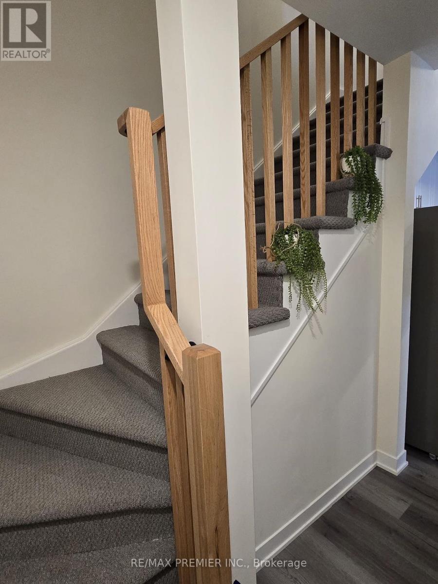 325 - 1695 Dersan Street, Pickering (Duffin Heights), Ontario  L1V 2P8 - Photo 12 - E12824844