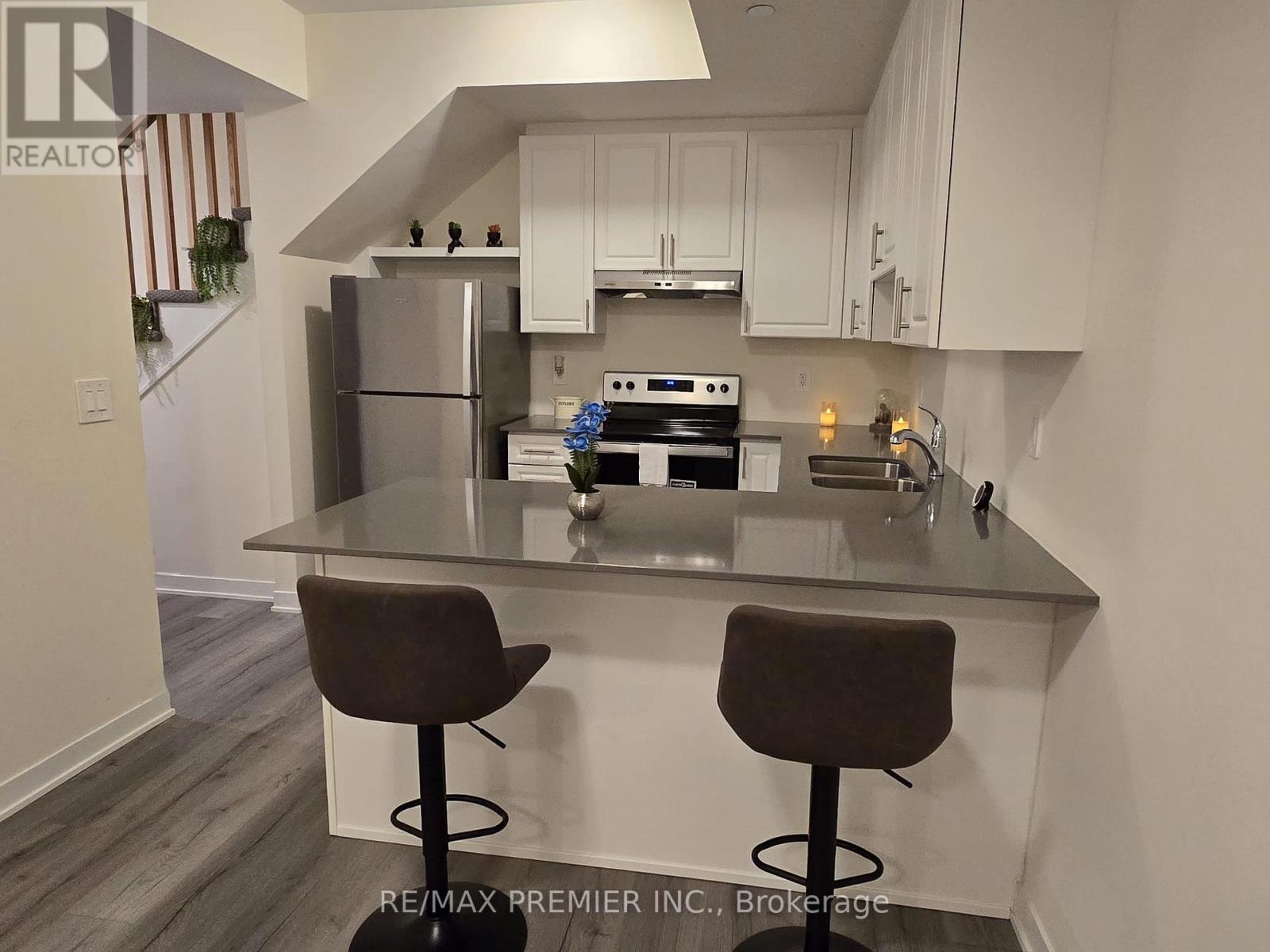 325 - 1695 Dersan Street, Pickering (Duffin Heights), Ontario  L1V 2P8 - Photo 8 - E12824844