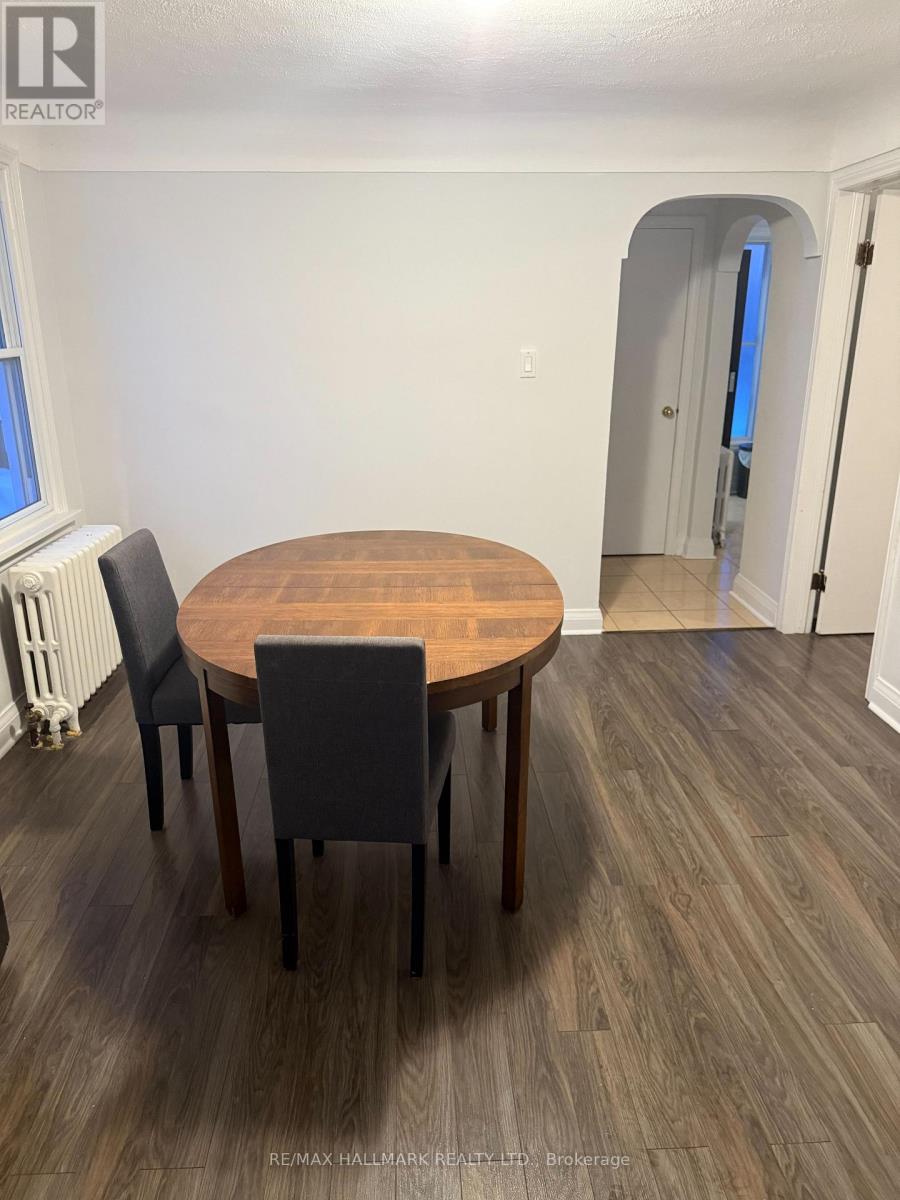 2nd Floor - 160 Welland Avenue, St. Catharines, Ontario  L2R 2N6 - Photo 3 - X12817048