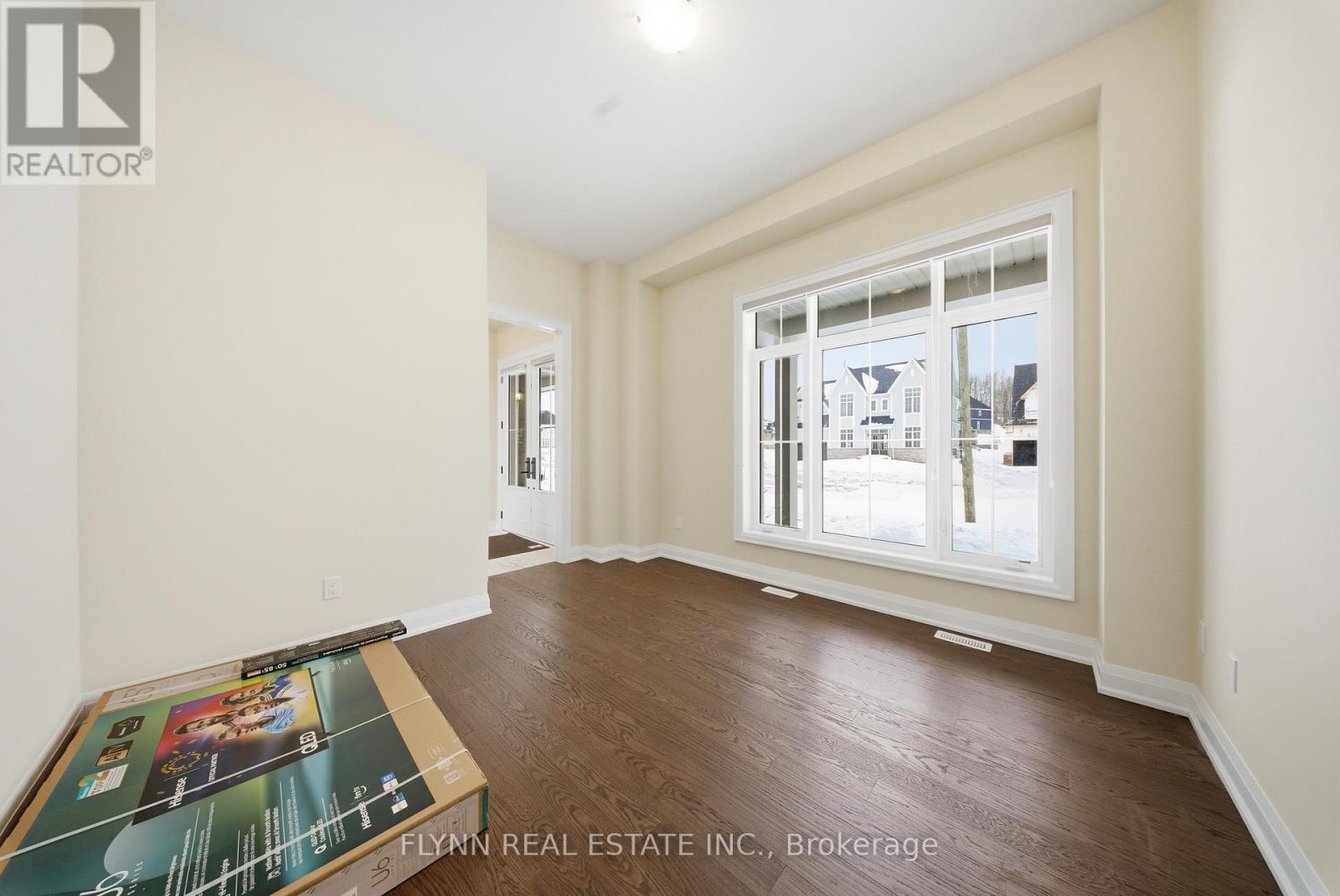 13 Aldwinckle Avenue, Oro-Medonte, Ontario  L0L 2L0 - Photo 9 - S12824892