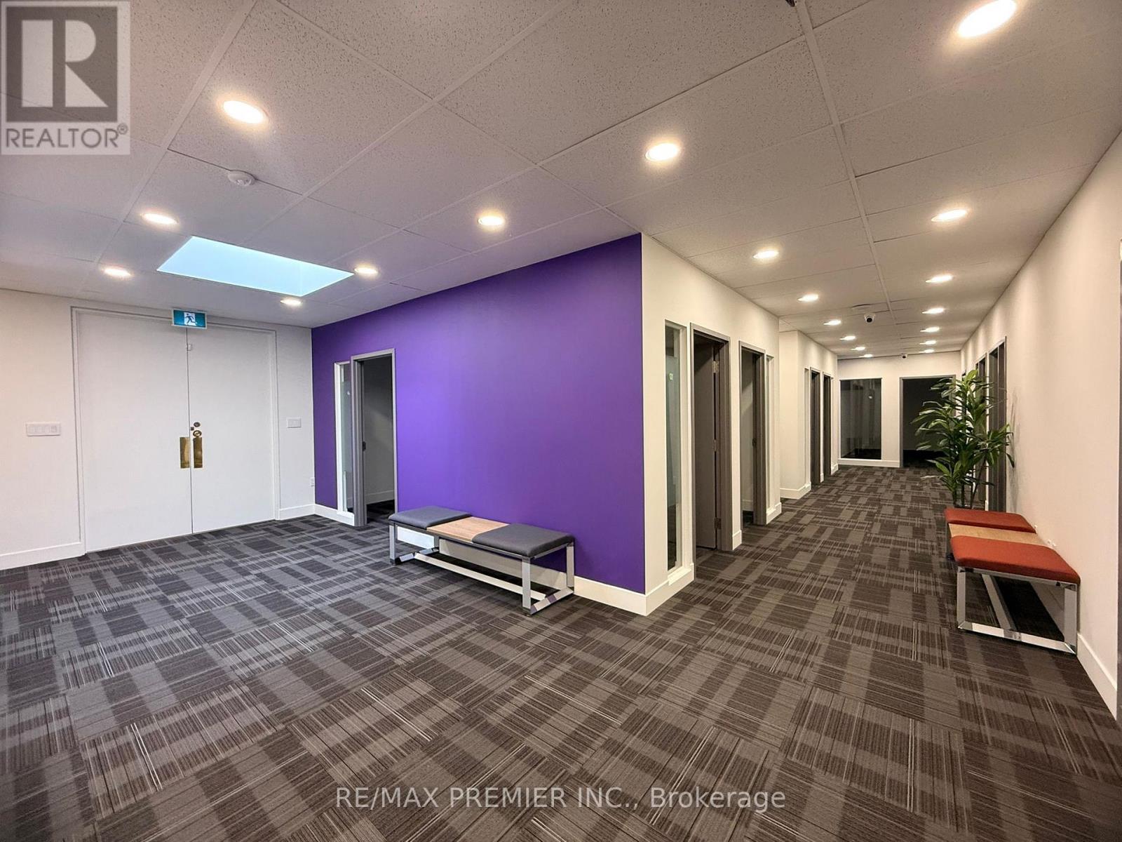 302-04 - 3390 South Service Road, Burlington, Ontario  L7N 3J5 - Photo 15 - W12824912