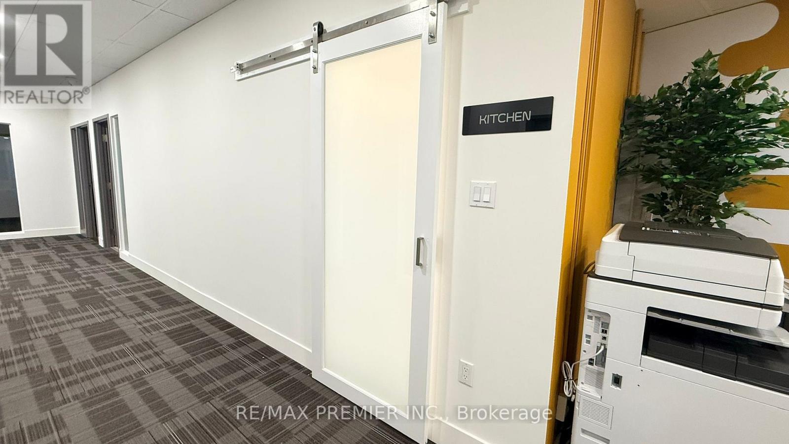 302-04 - 3390 South Service Road, Burlington, Ontario  L7N 3J5 - Photo 20 - W12824912