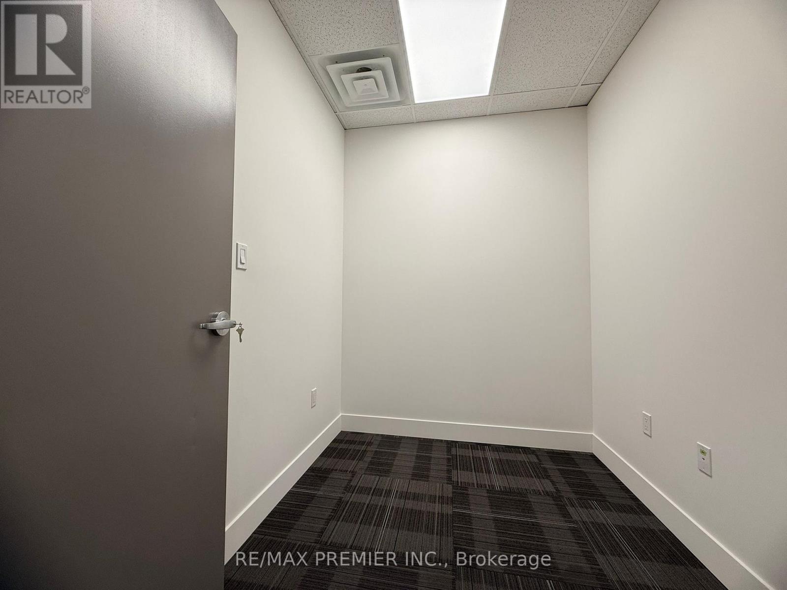 302-04 - 3390 South Service Road, Burlington, Ontario  L7N 3J5 - Photo 36 - W12824912