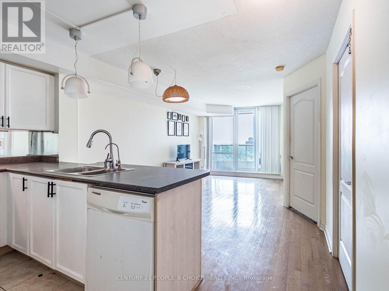 903 - 1 Elm Drive, Mississauga, Ontario  L5B 4M1 - Photo 19 - W12824942