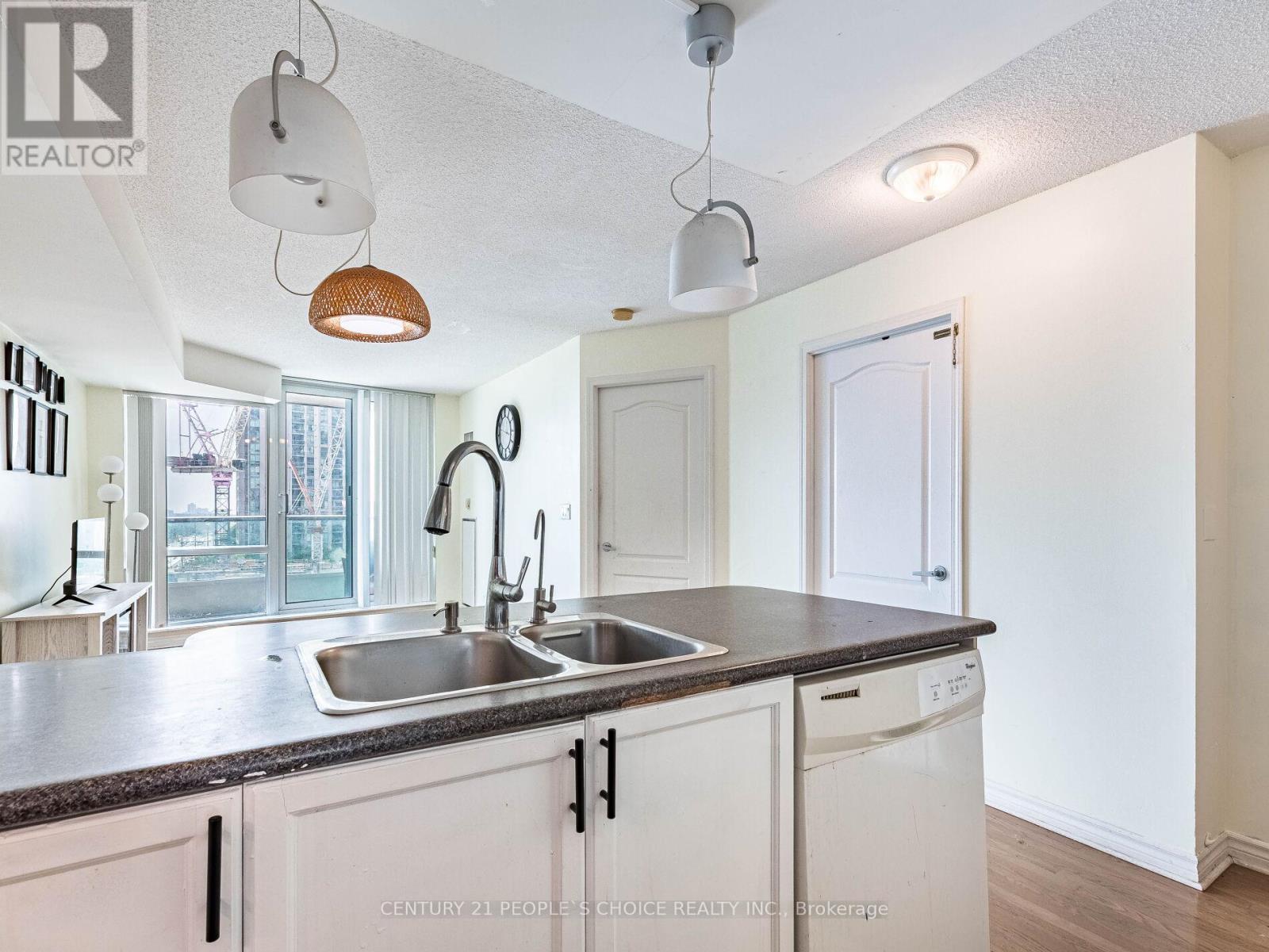 903 - 1 Elm Drive, Mississauga, Ontario  L5B 4M1 - Photo 21 - W12824942