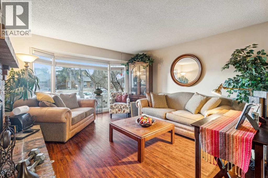 119 Whiteridge Place Ne, Calgary, Alberta  T1Y 4K2 - Photo 2 - A2283676