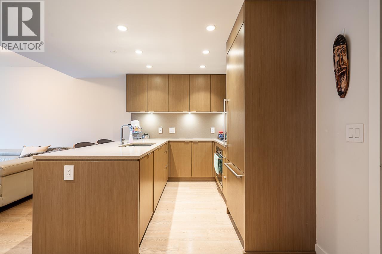 701 112 E 13th Street, North Vancouver, British Columbia  V7L 0E4 - Photo 6 - R3093029