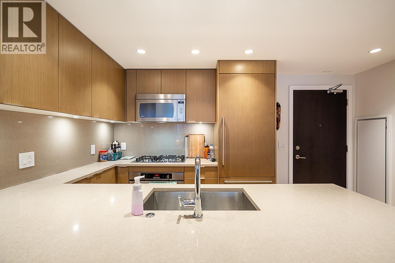 701 112 E 13th Street, North Vancouver, British Columbia  V7L 0E4 - Photo 5 - R3093029