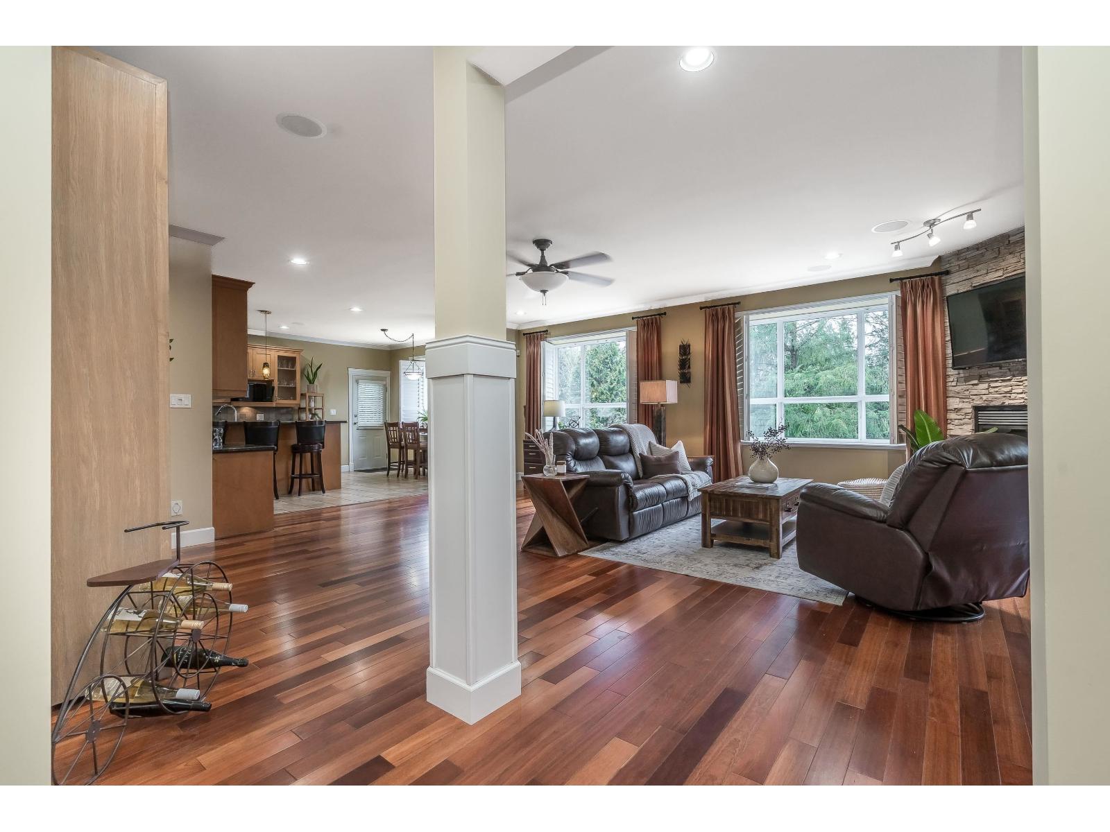 9422 216a Street, Langley, British Columbia  V1M 4E2 - Photo 6 - R3093871