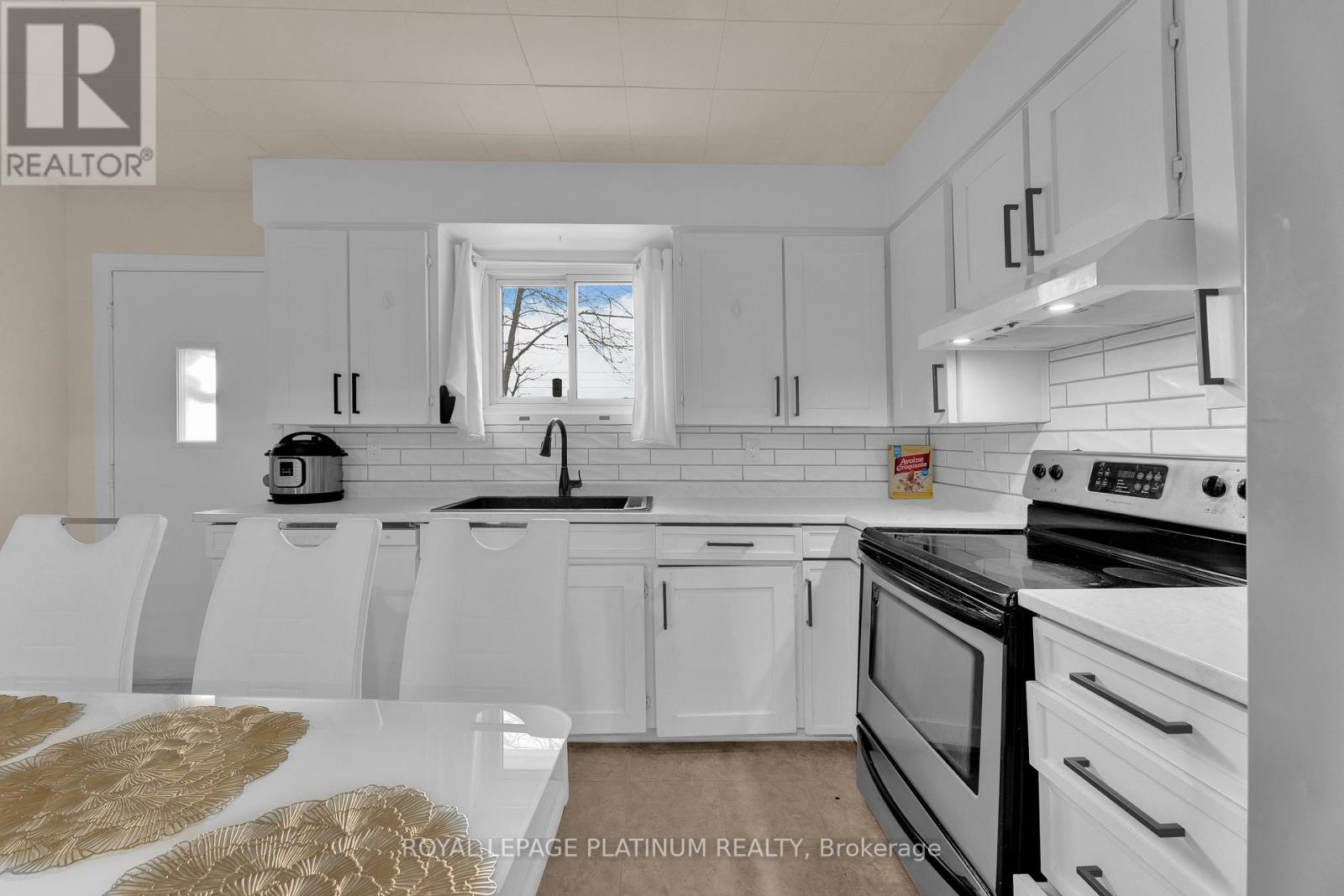 1662 Tourangeau Road, Windsor, Ontario  N8Y 4J6 - Photo 17 - X12824906