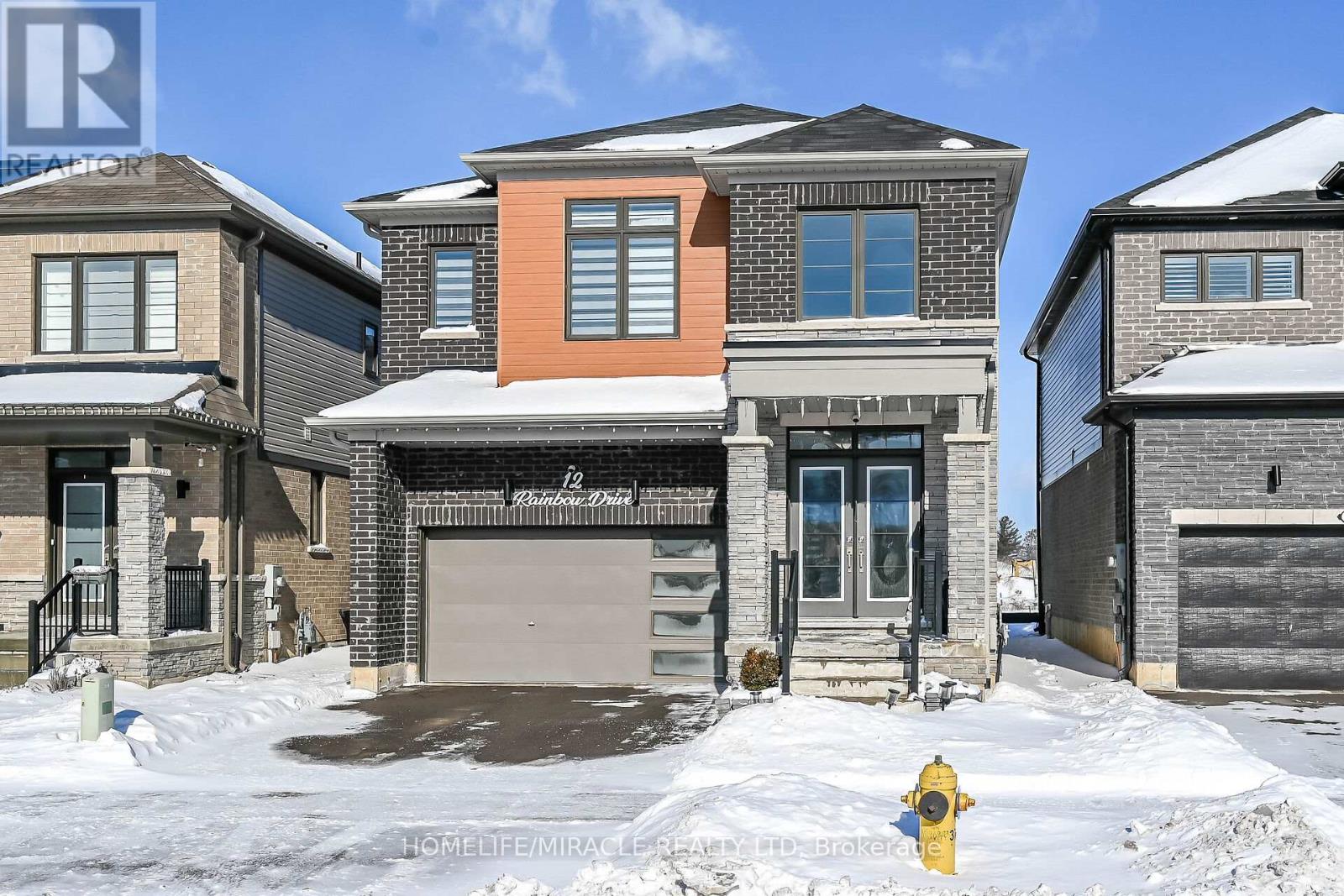 12 Rainbow Drive, Haldimand, Ontario  N3W 0G1 - Photo 2 - X12824928