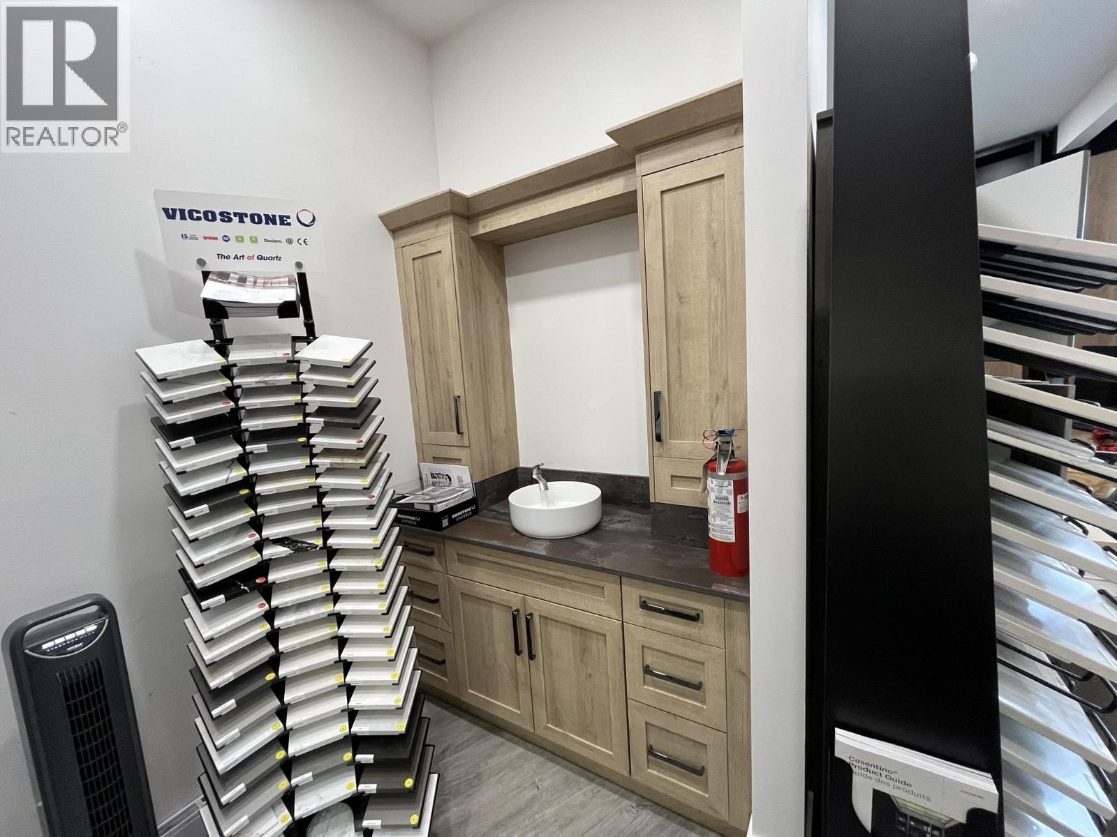 6 20214 Lougheed Highway, Maple Ridge, British Columbia  V2X 2P7 - Photo 4 - C8076444