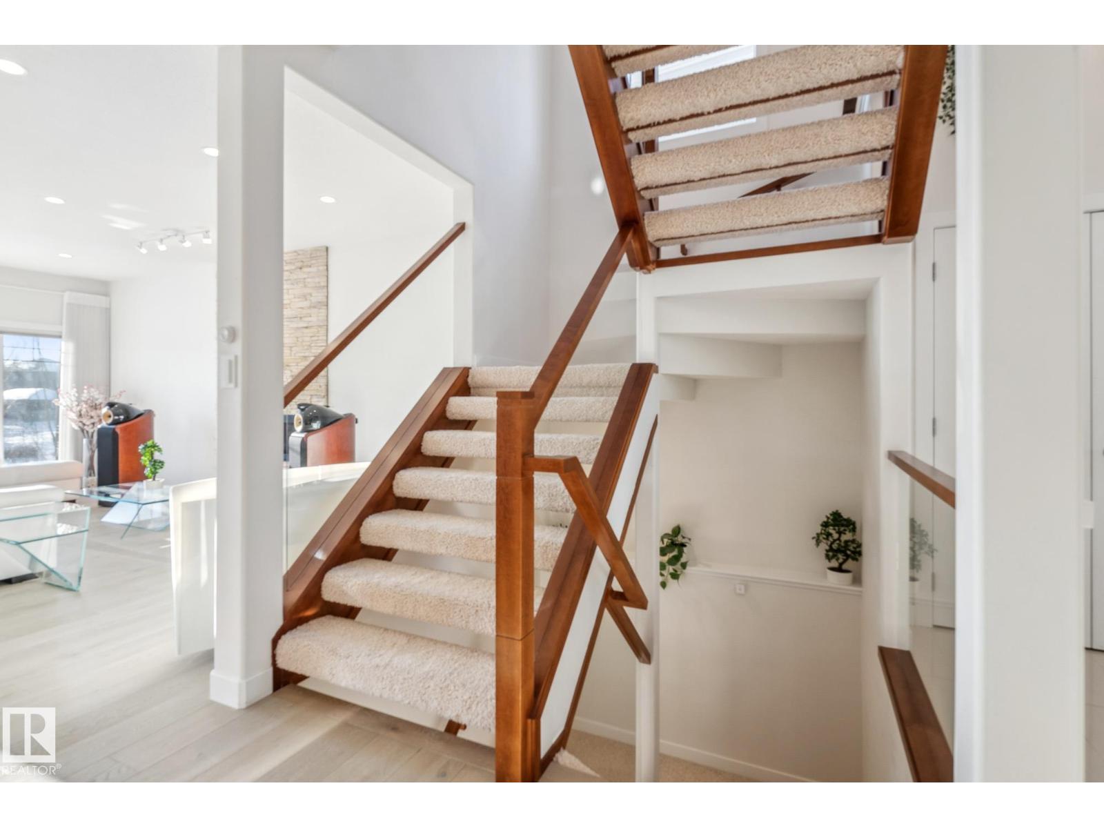 3811 Kidd Bay Ba Sw, Edmonton, Alberta  T6W 2R3 - Photo 5 - E4475031