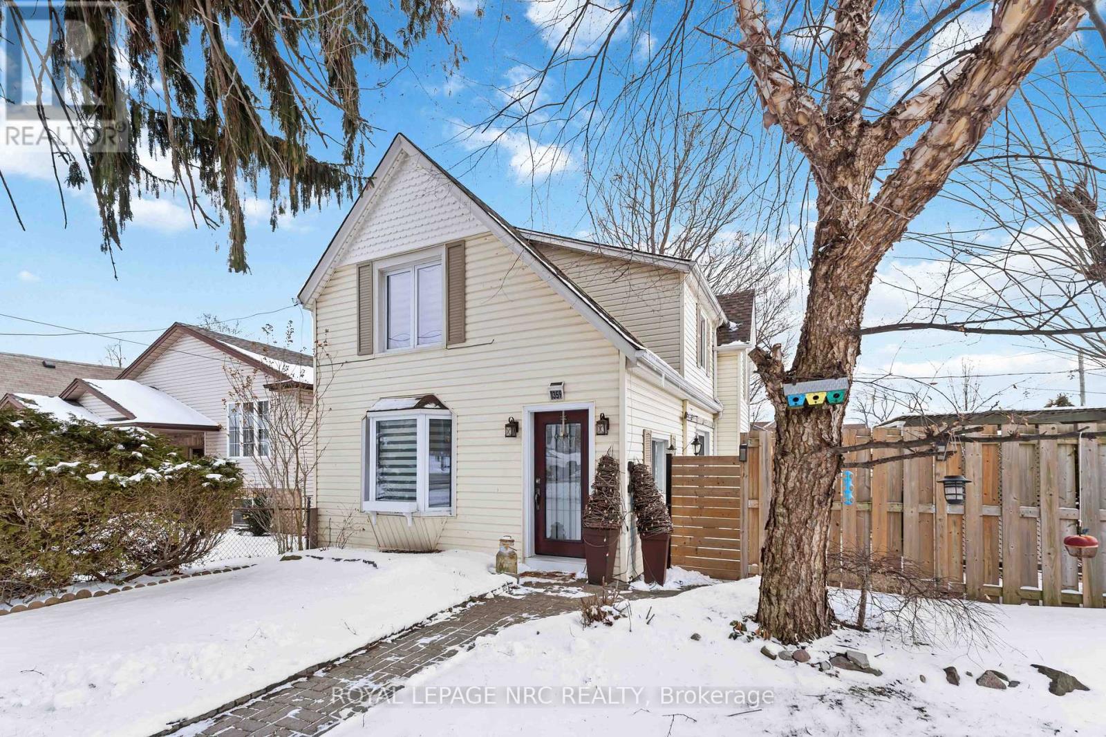 1359 PELHAM STREET S, Pelham, Ontario