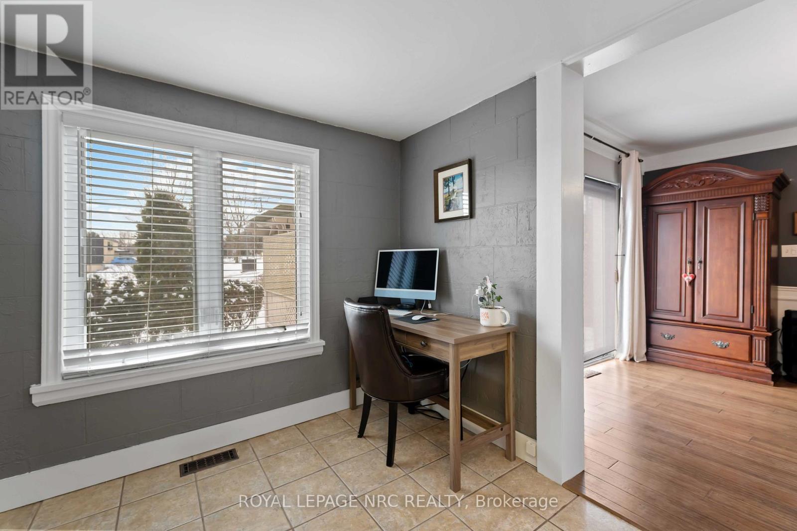 1359 Pelham Street S, Pelham, Ontario  L0S 1E0 - Photo 10 - X12824946