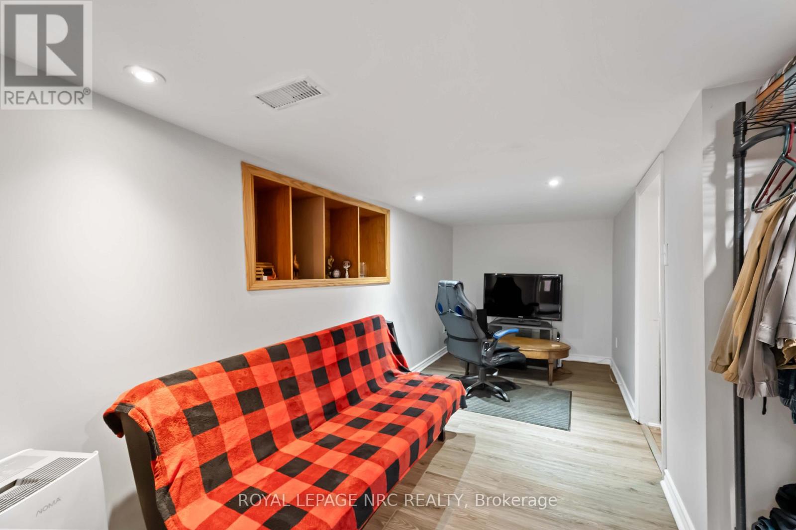 1359 Pelham Street S, Pelham, Ontario  L0S 1E0 - Photo 32 - X12824946