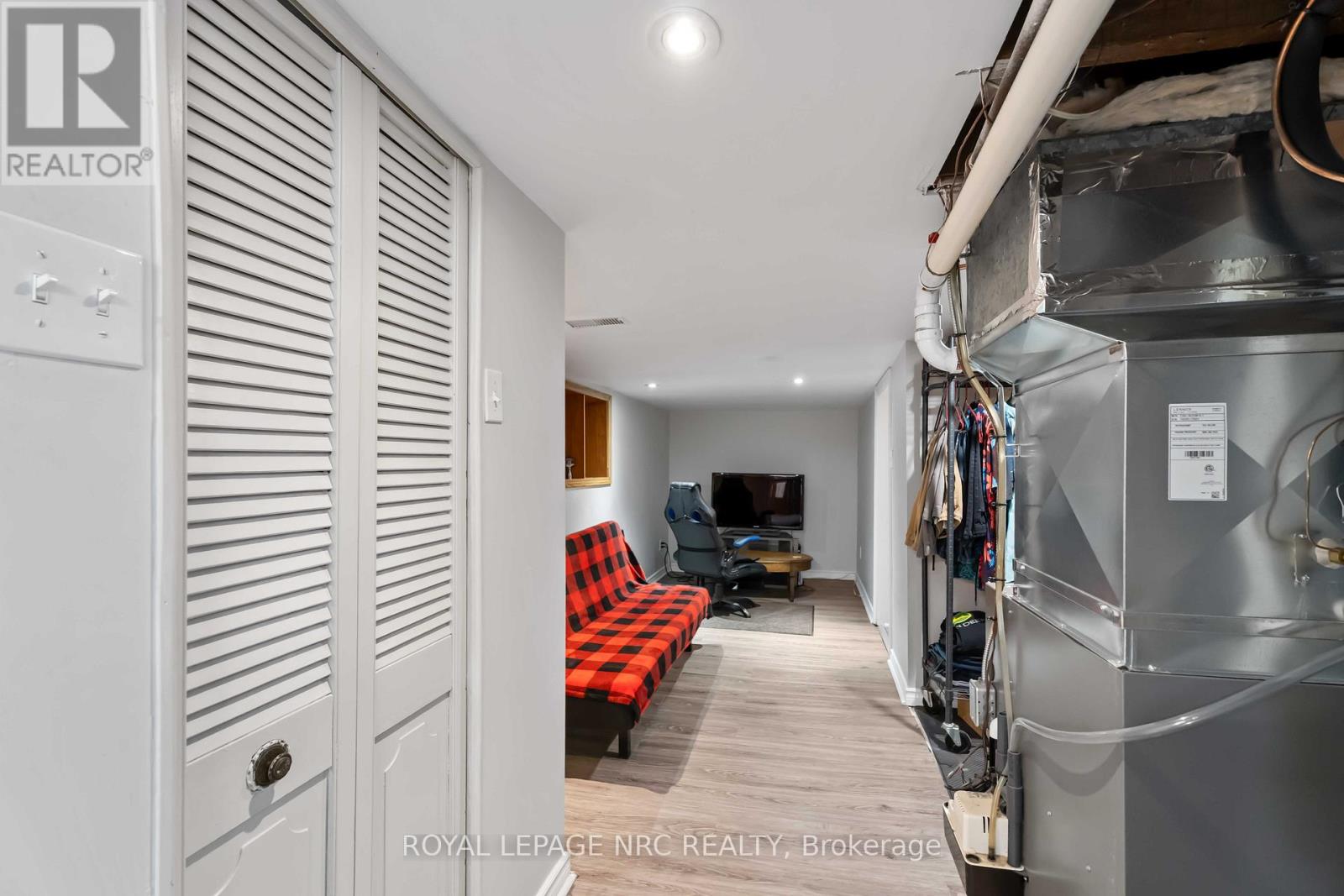 1359 Pelham Street S, Pelham, Ontario  L0S 1E0 - Photo 34 - X12824946