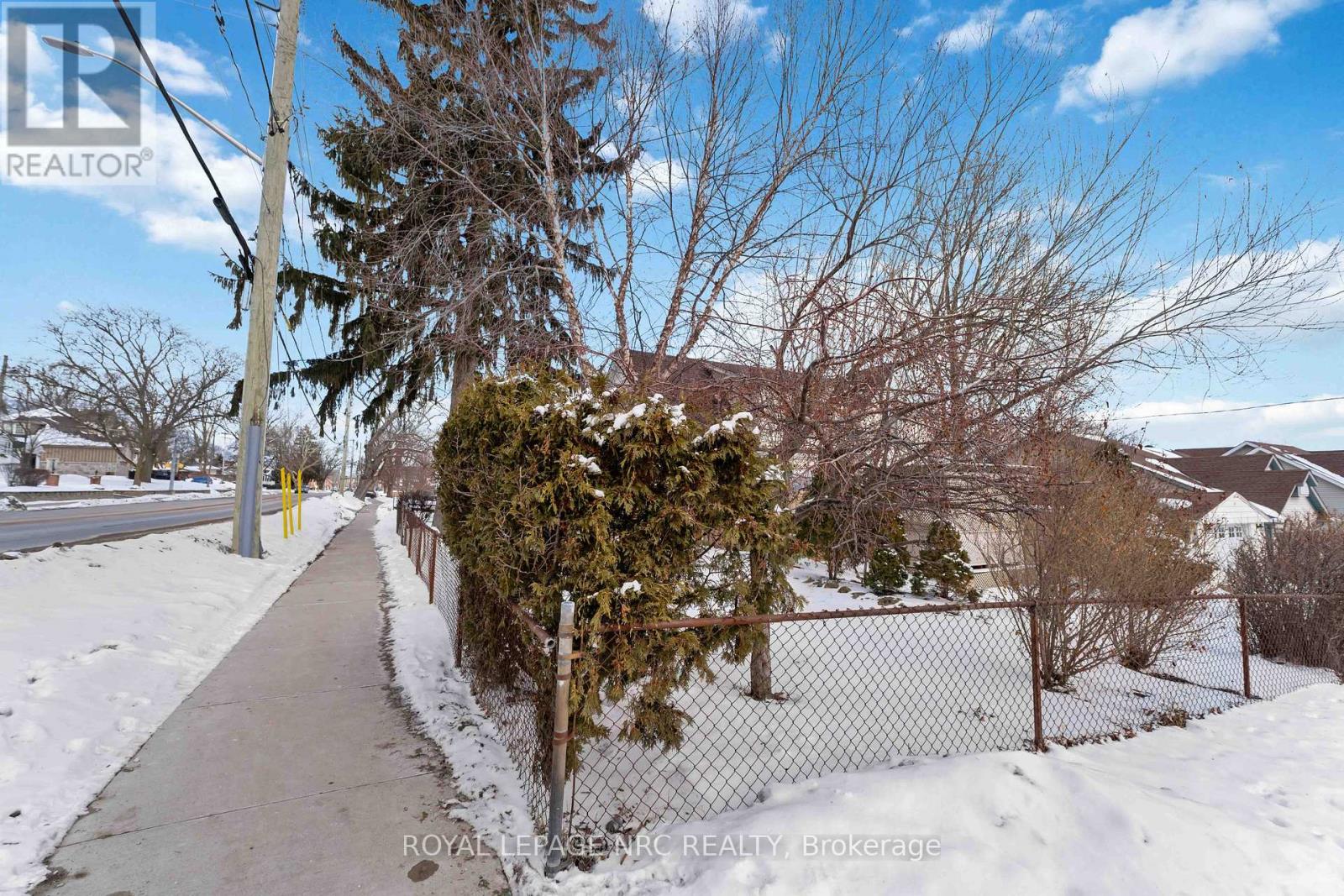 1359 Pelham Street S, Pelham, Ontario  L0S 1E0 - Photo 36 - X12824946