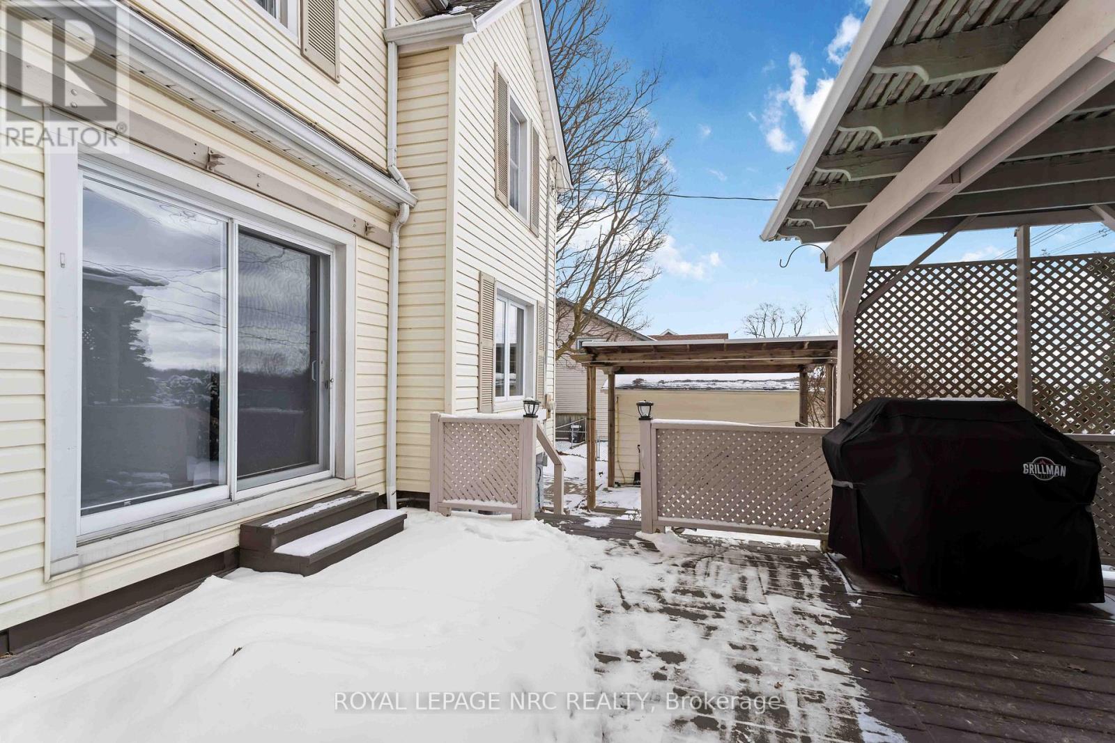 1359 Pelham Street S, Pelham, Ontario  L0S 1E0 - Photo 38 - X12824946